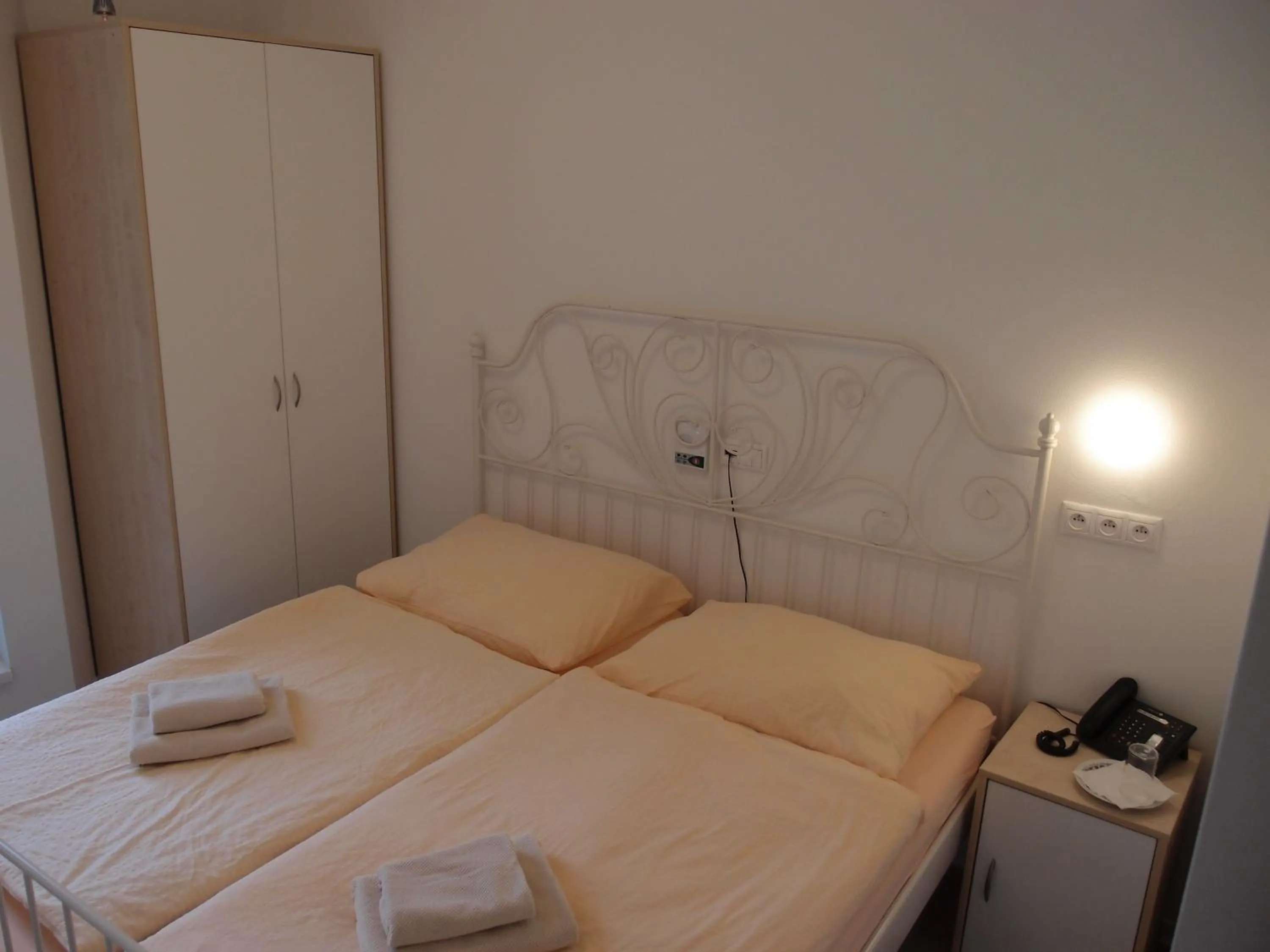 Photo of the whole room, Bed in Centrum Salvator