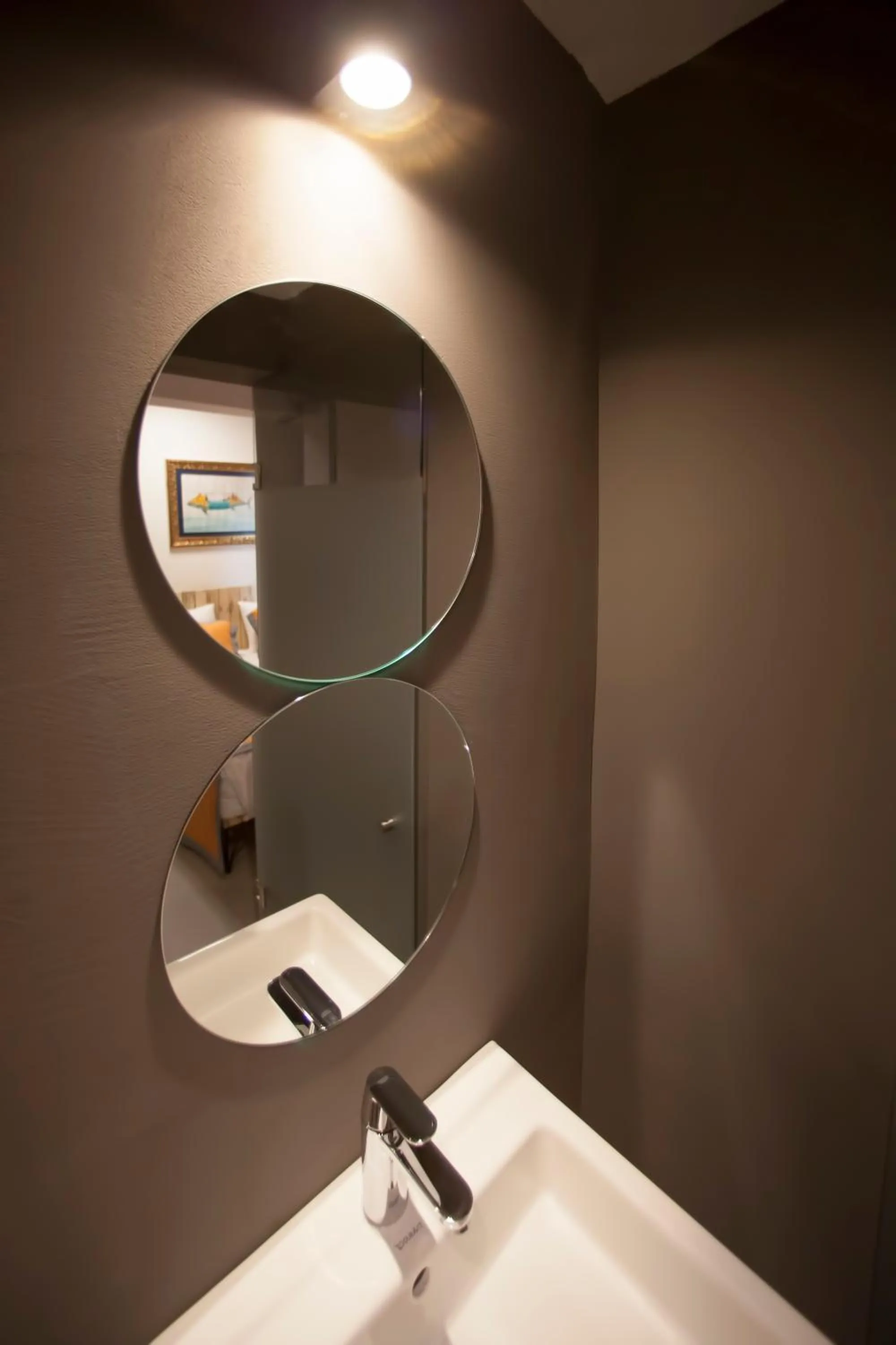 Decorative detail in Vavien Hotel