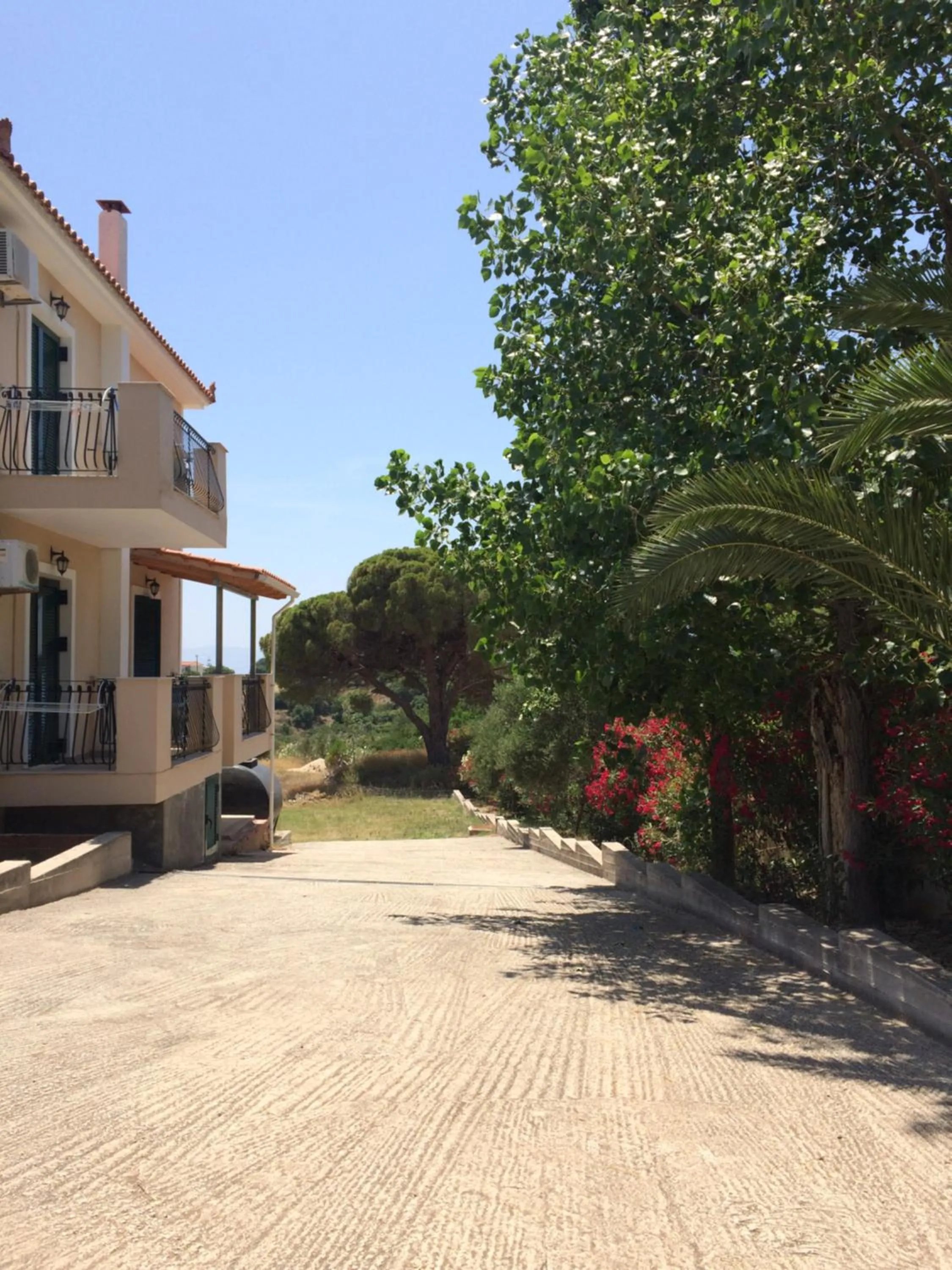 Property building in Koukounaries Studios