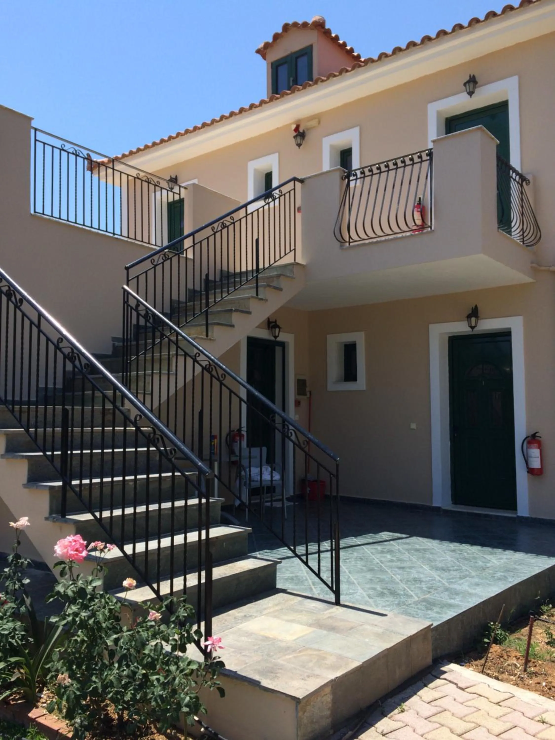 Property building in Koukounaries Studios