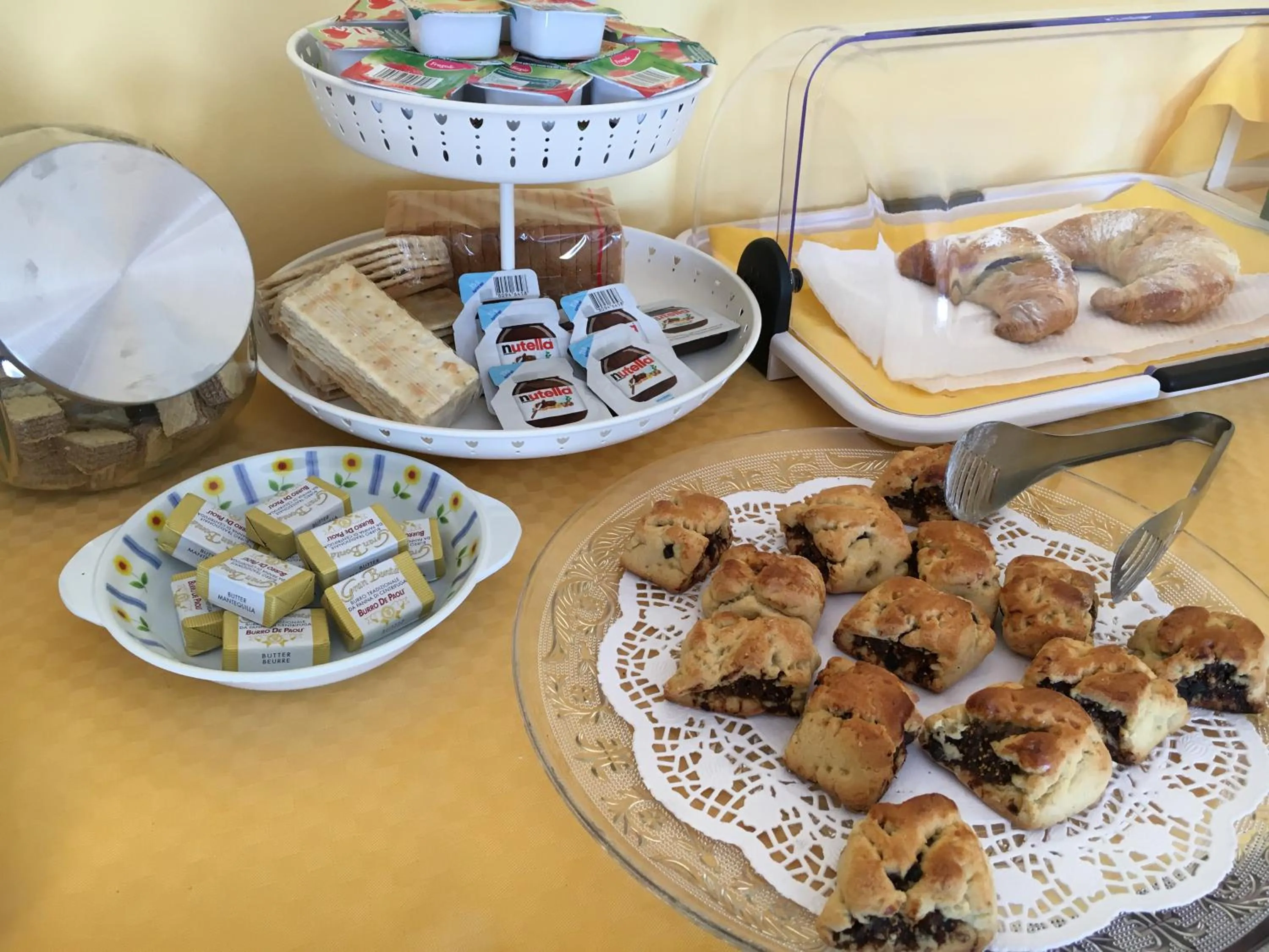 Communal lounge/ TV room in La Città degli Dei