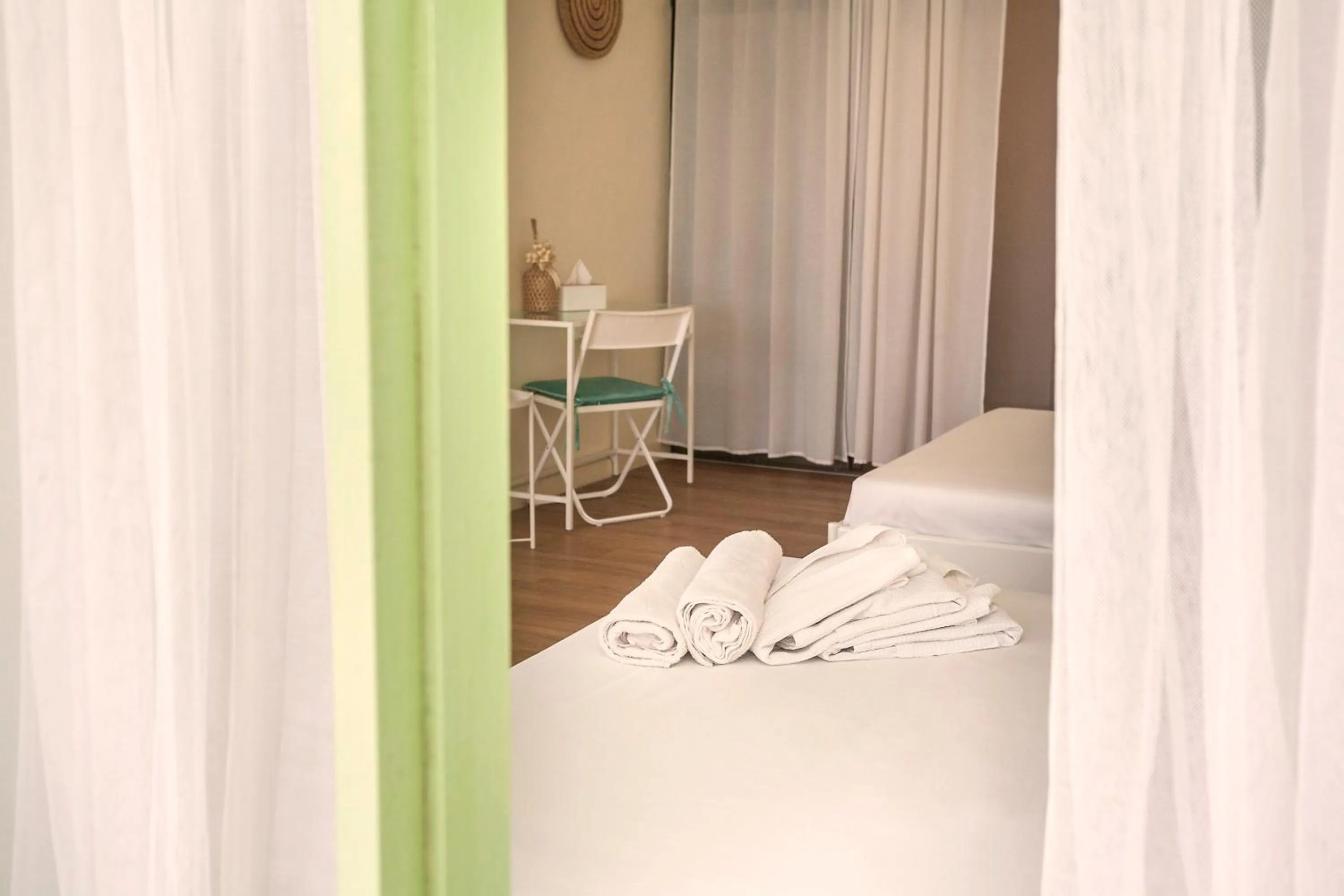 Bed in Baanpufa Resort