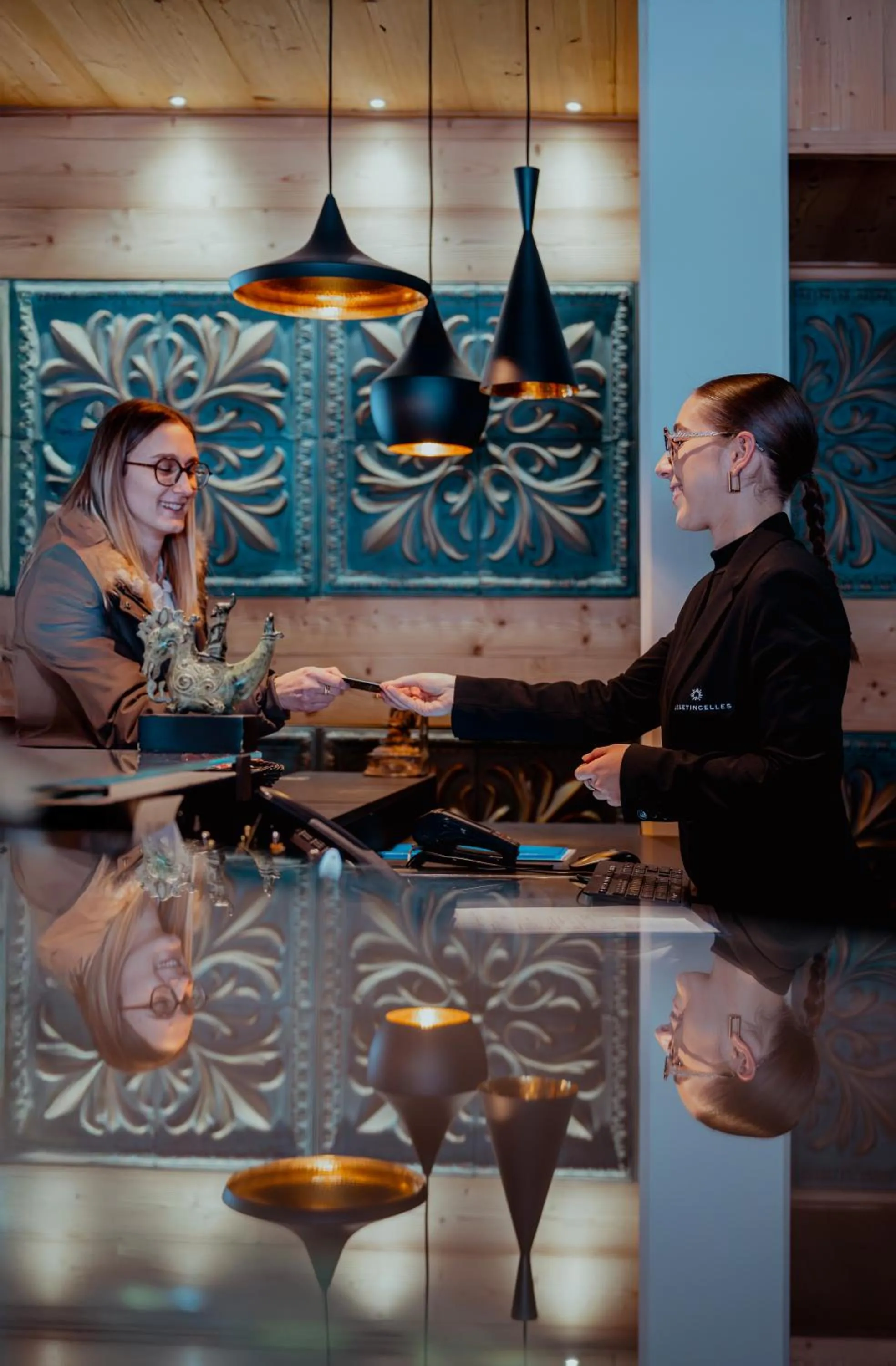 Lobby or reception in Hôtel Taj-I Mah by Les Etincelles