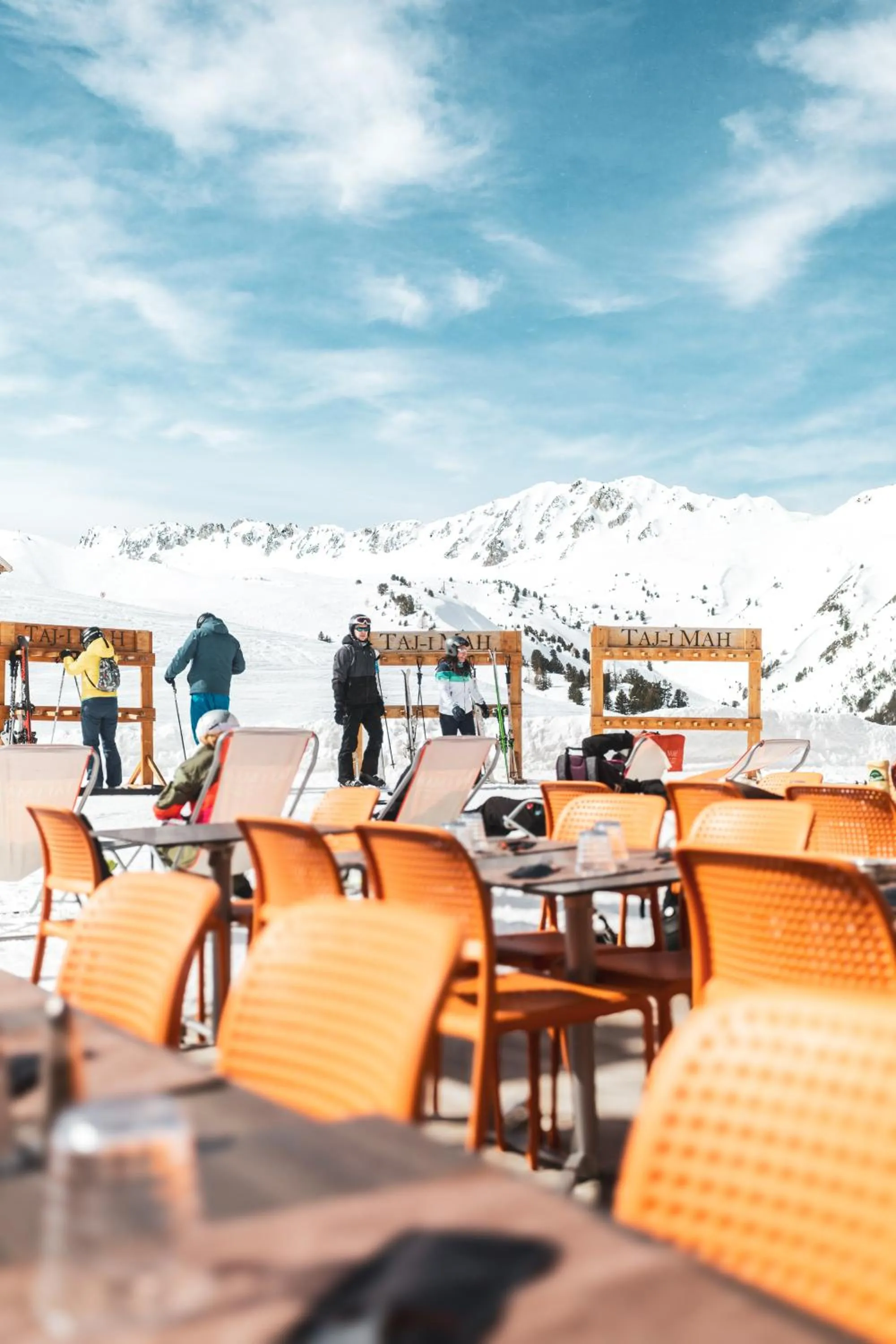 Patio in Hôtel Taj-I Mah by Les Etincelles