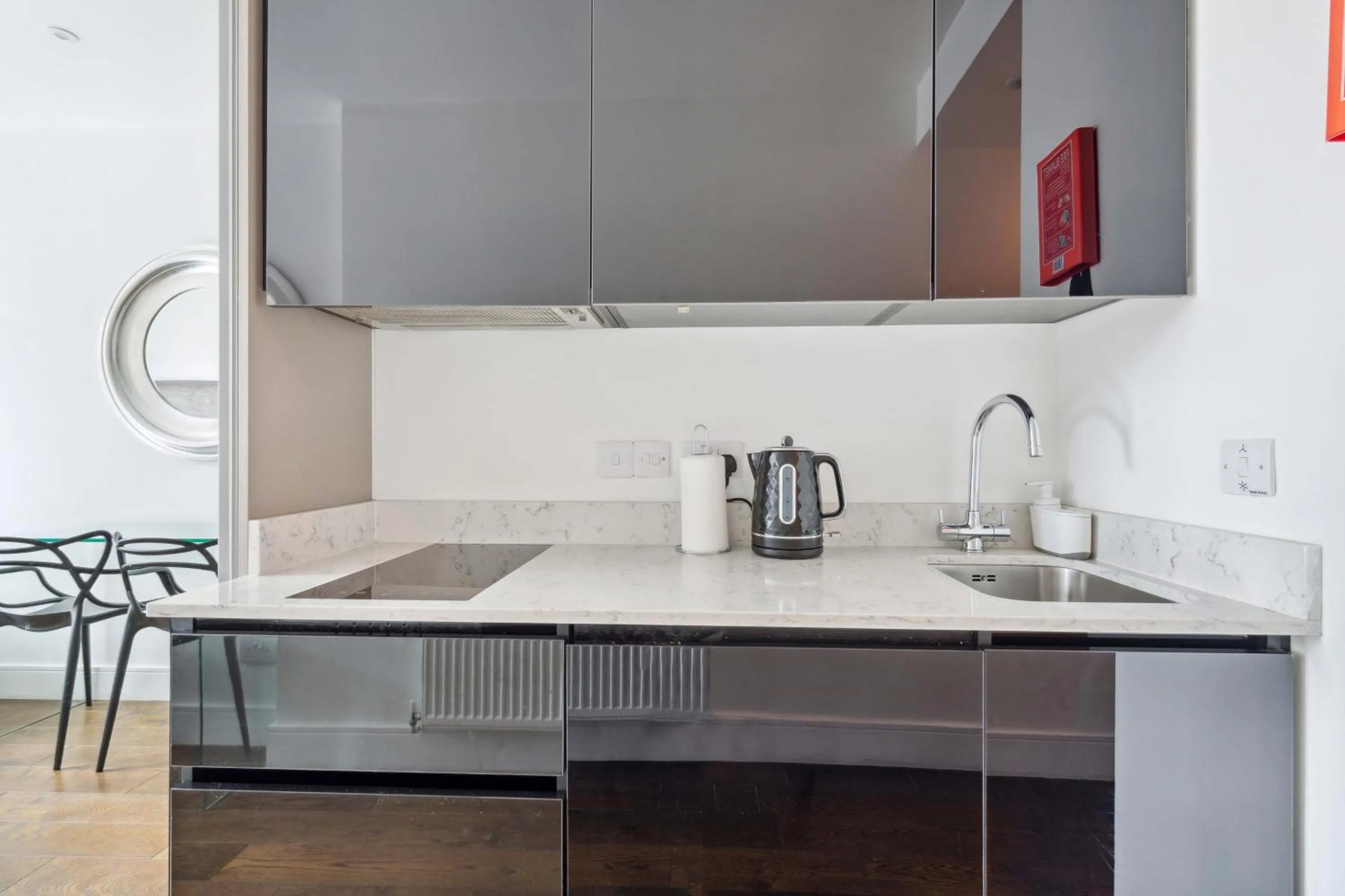 Coffee/tea facilities in London Collection - Golden Square Soho