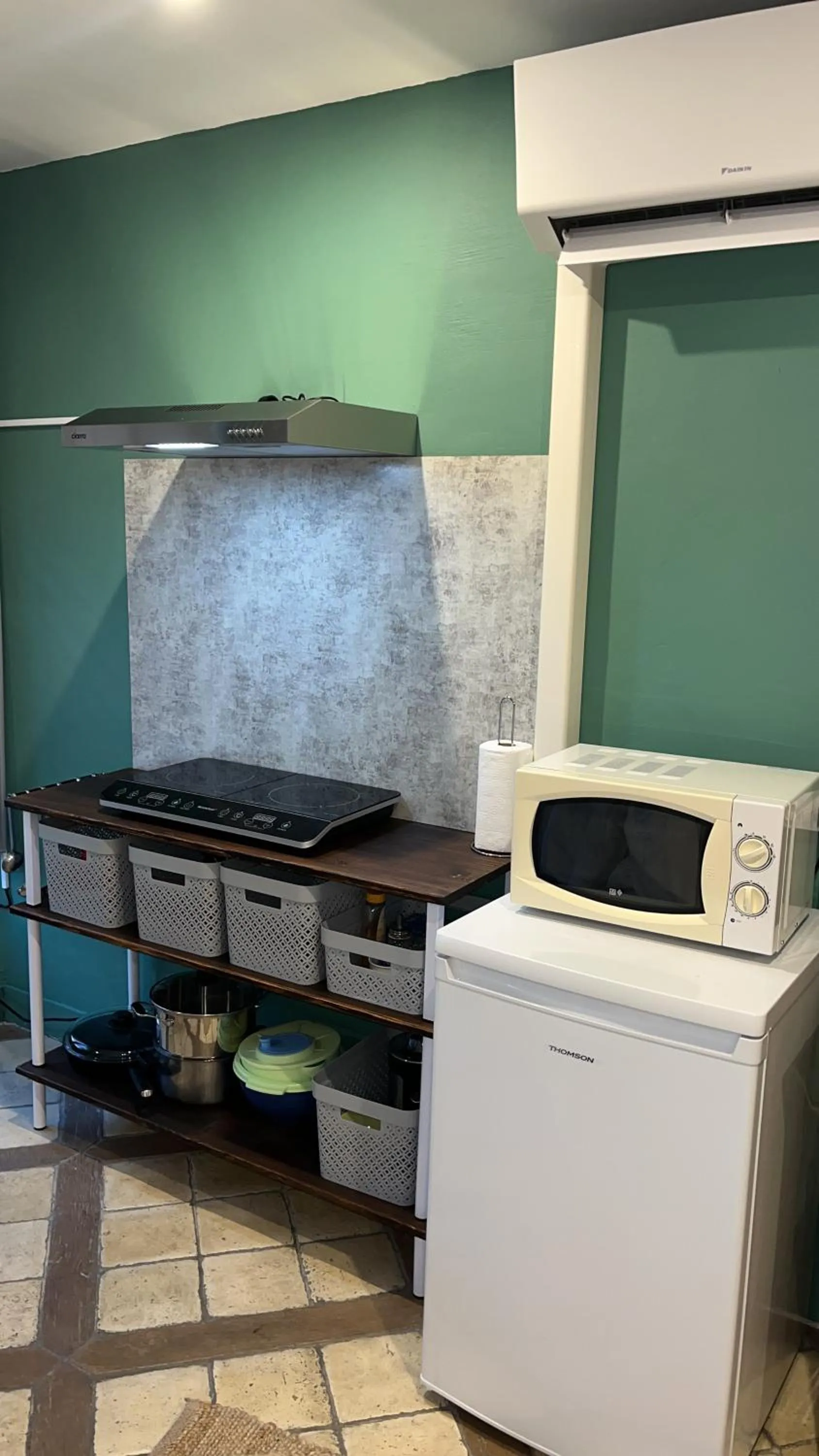 Kitchen or kitchenette in Gîte Studio "La Cambra dé Monflanquin" Studio Cottage