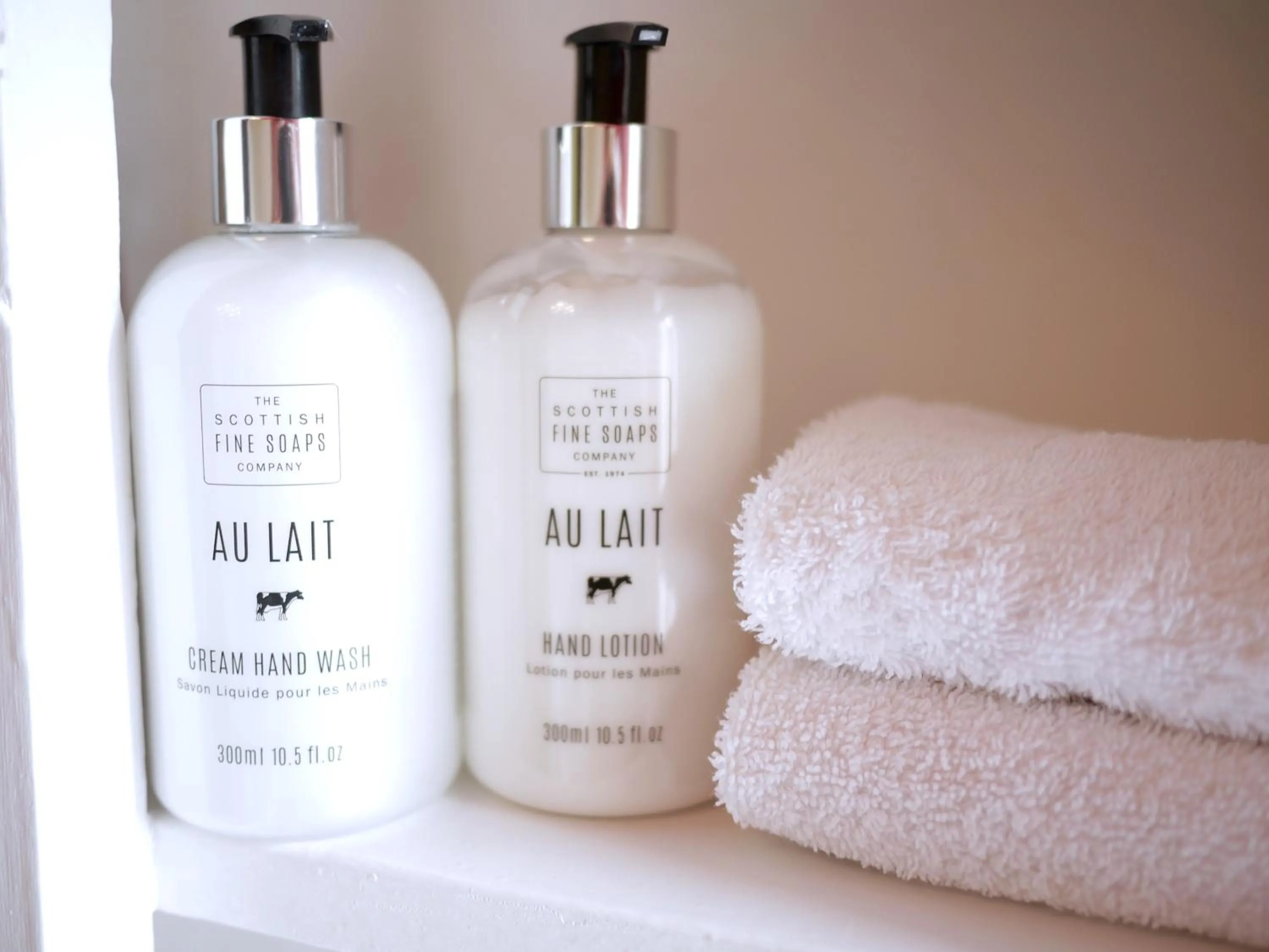 Bathroom in Glewstone Court Country House Hotel