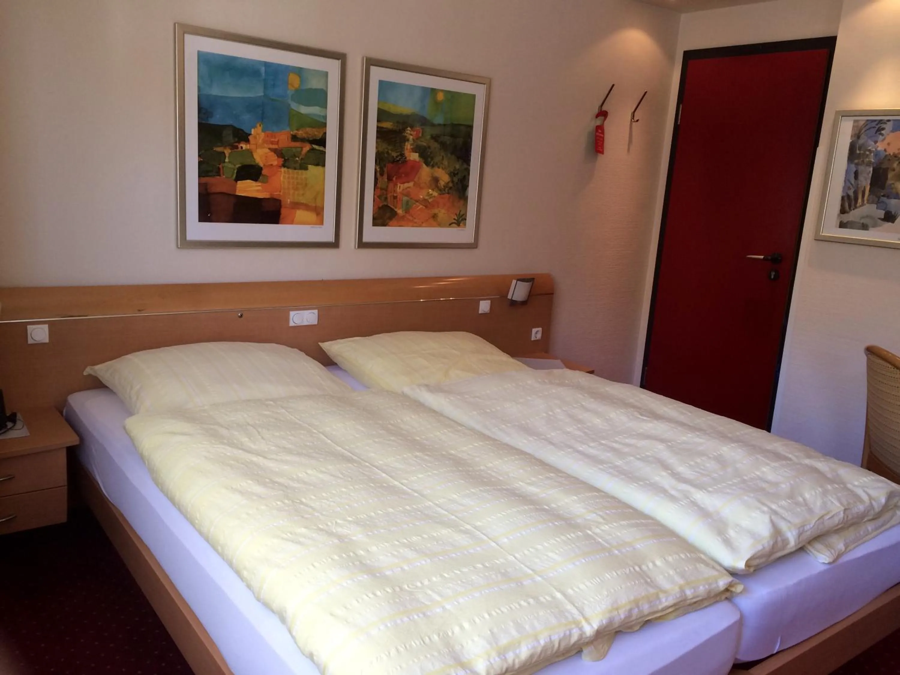 Photo of the whole room, Bed in Gästehaus Janßen