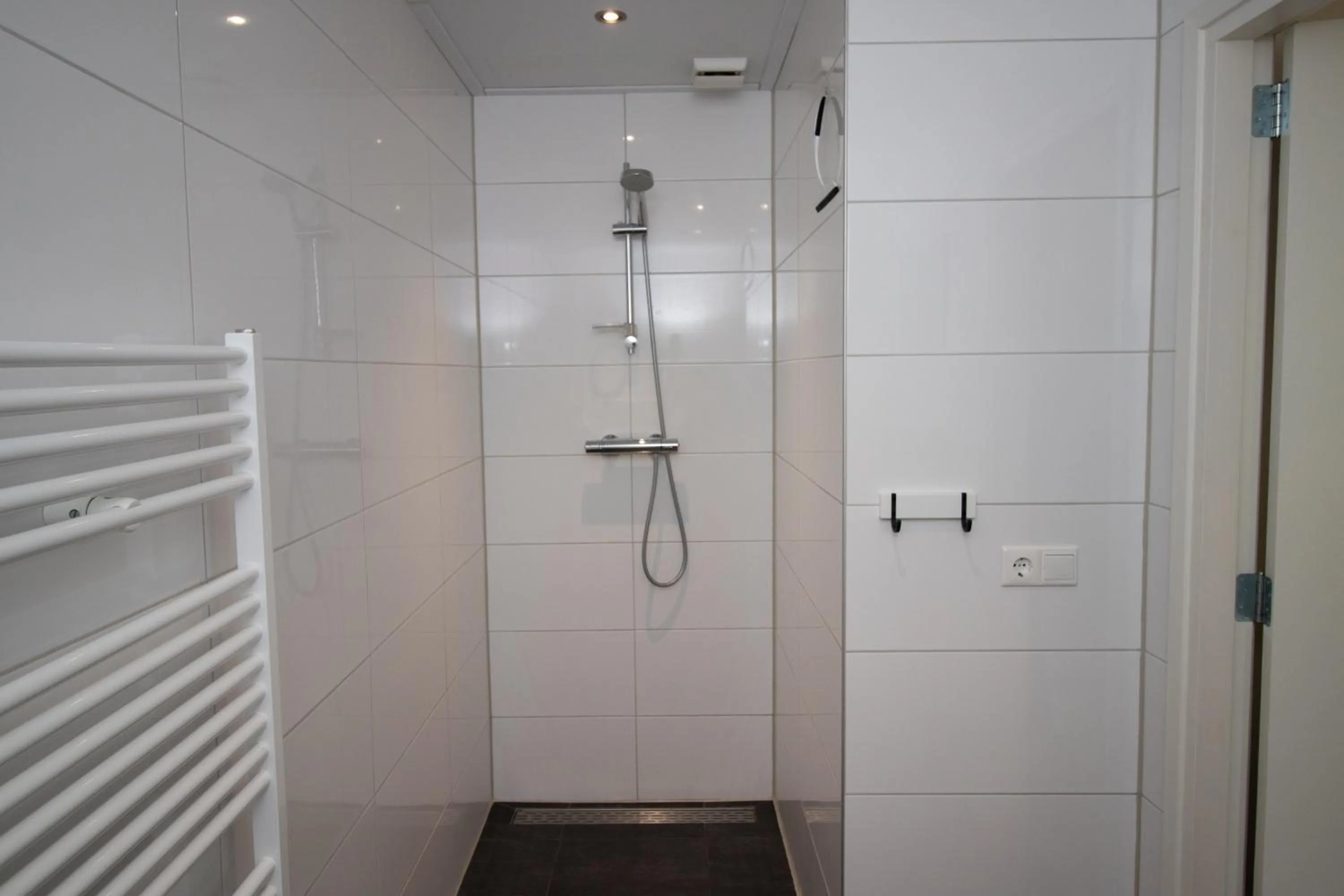 Shower in B&B Aangenaam - Olde Horst Diever