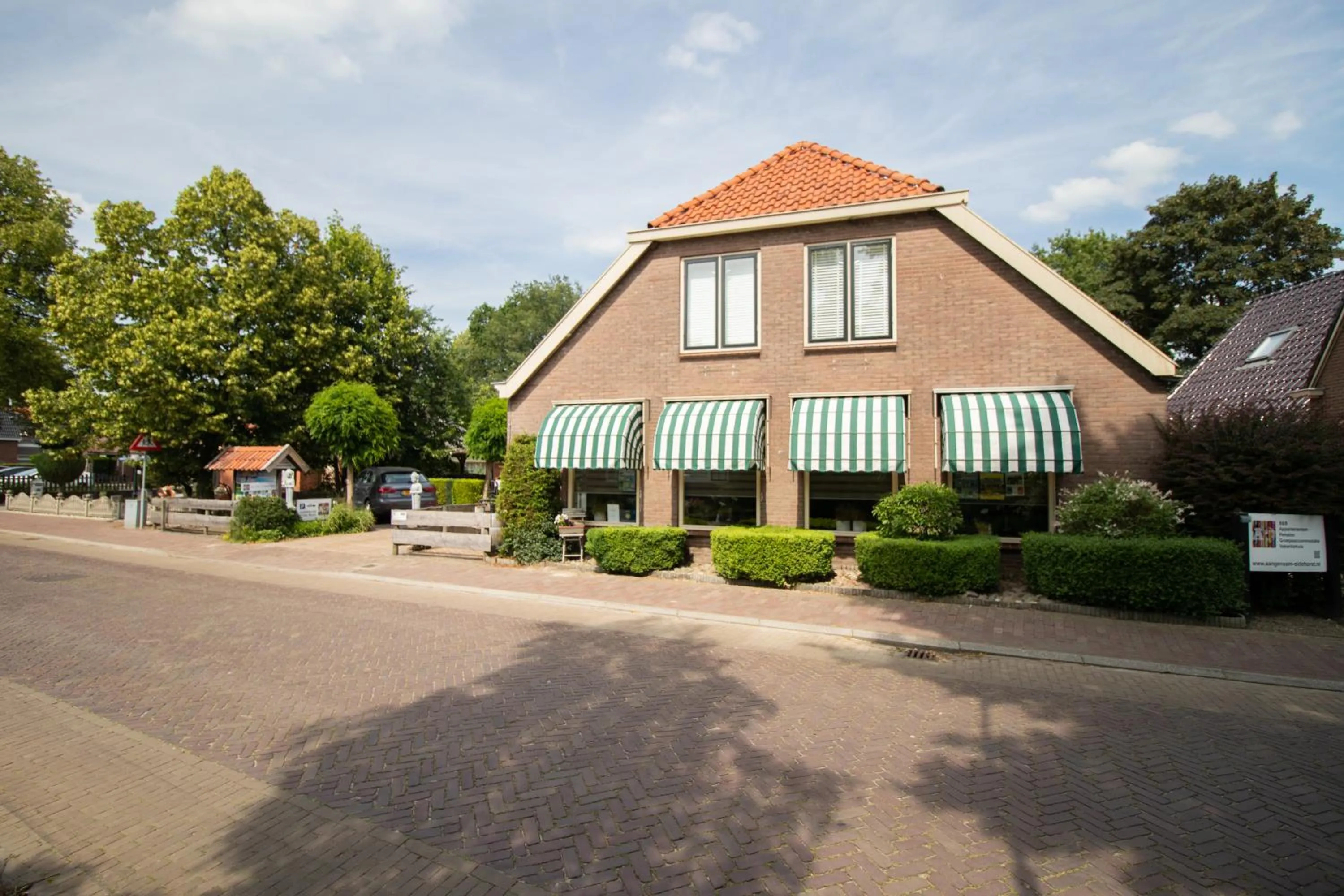 Facade/entrance in B&B Aangenaam - Olde Horst Diever