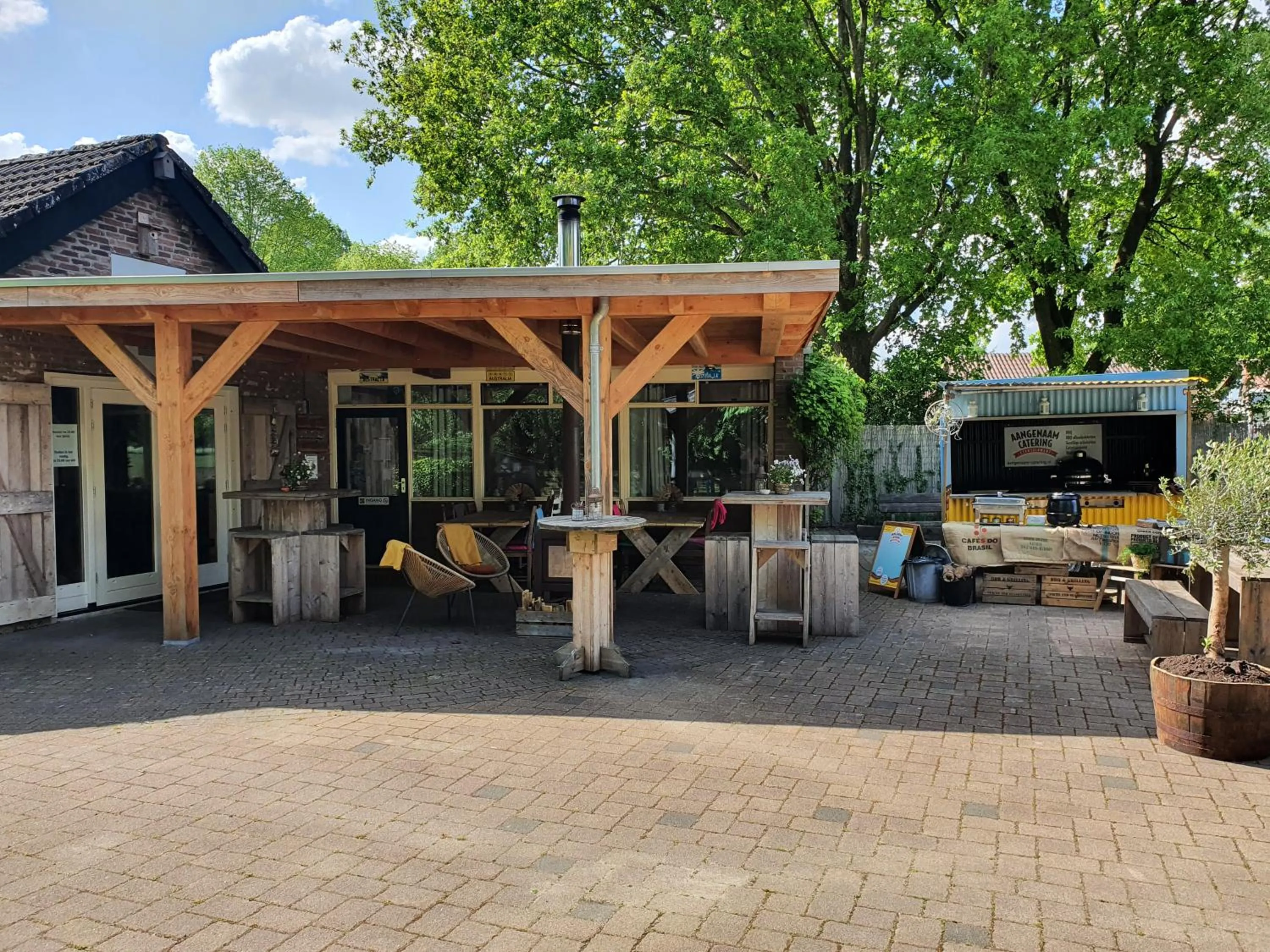 Property building in B&B Aangenaam - Olde Horst Diever