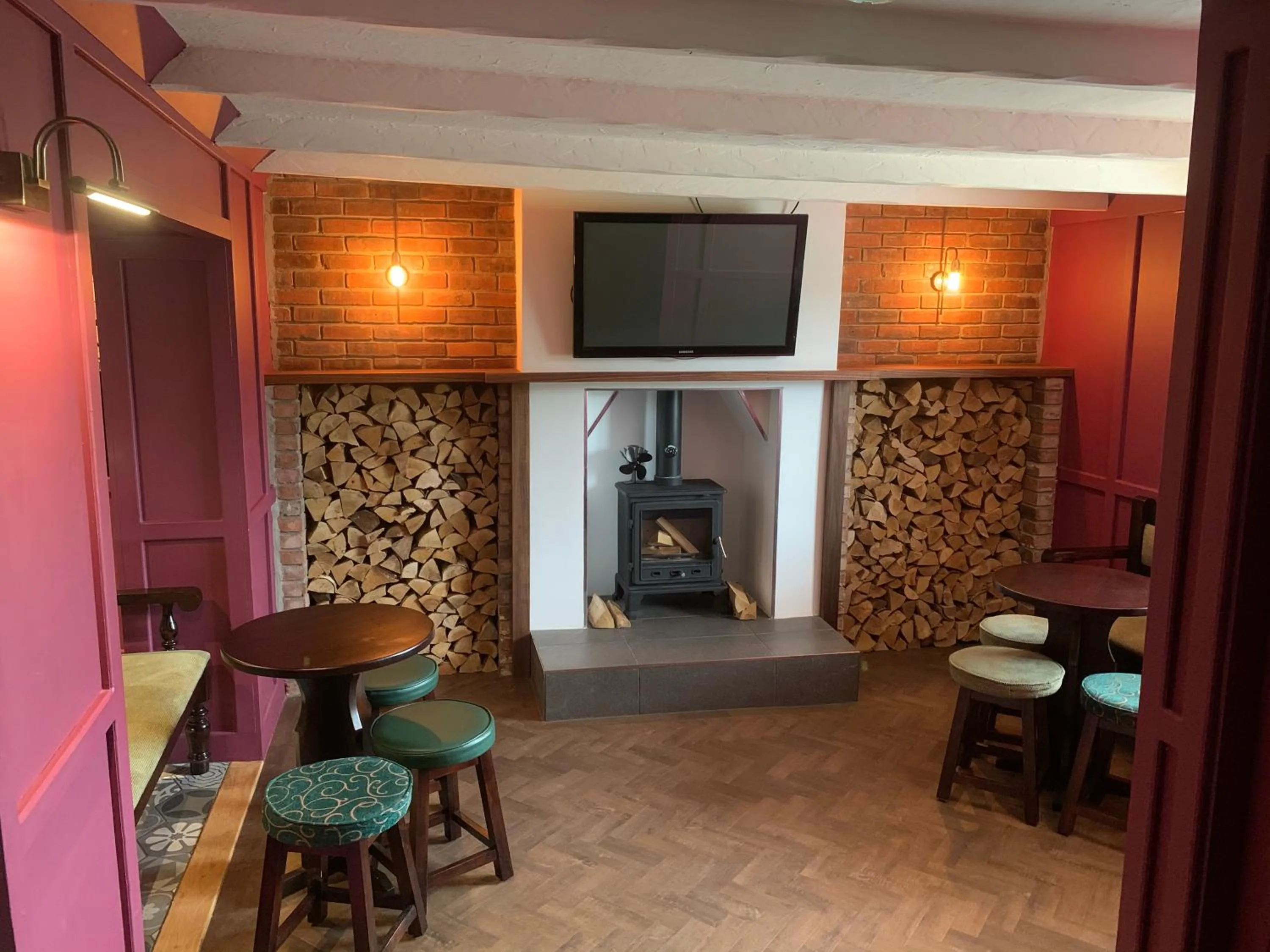 Lounge or bar in The White Horse