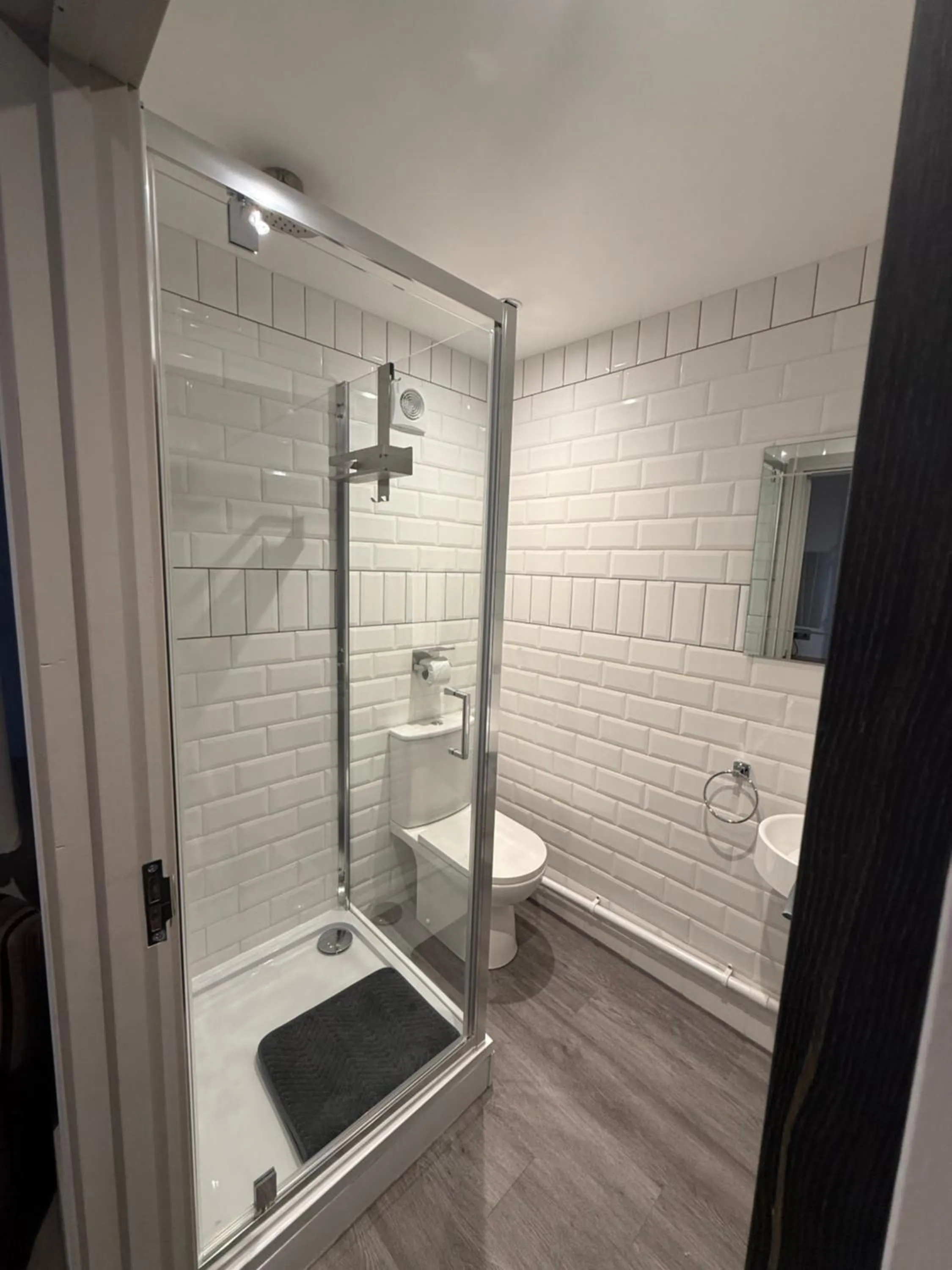 Bathroom in The White Horse