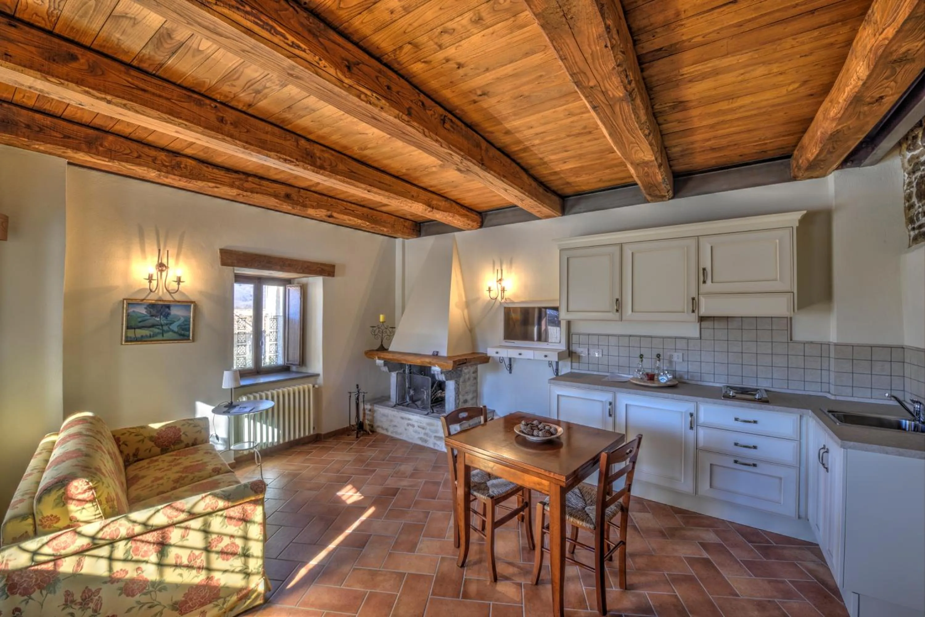 Kitchen or kitchenette in Borgotufi Albergo Diffuso