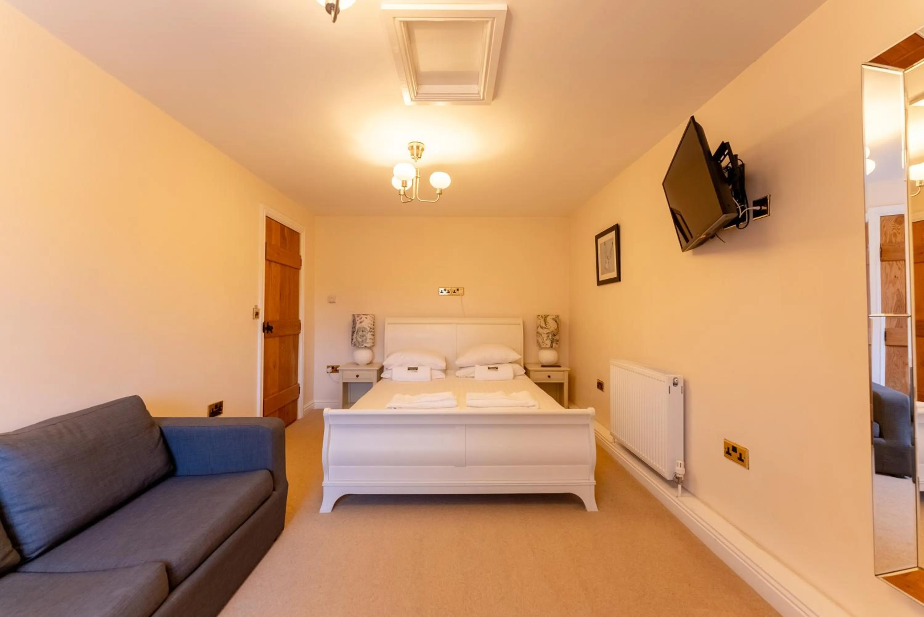 Bed in Oakerthorpe Holiday Village