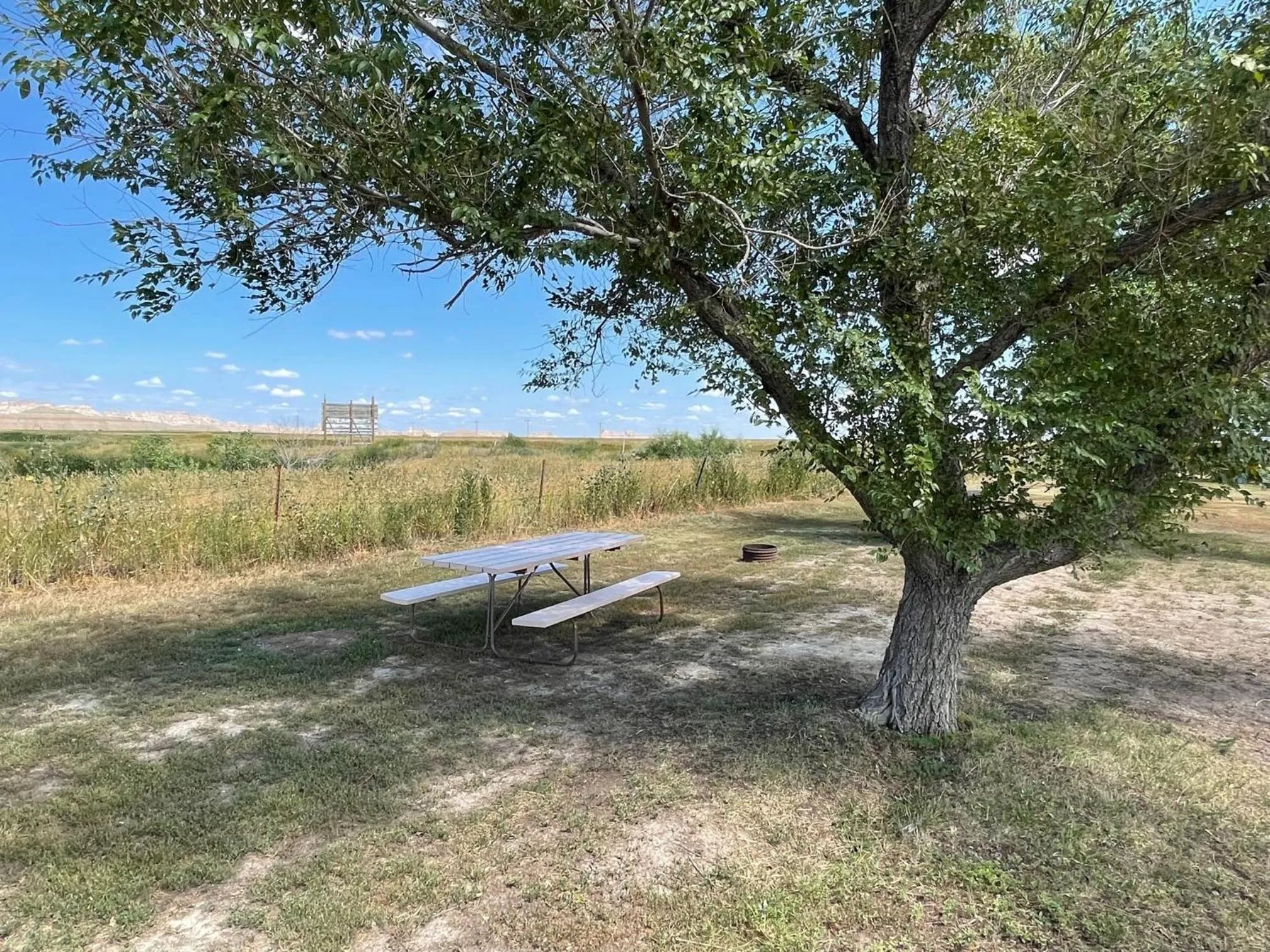 Badlands Hotel & Campground