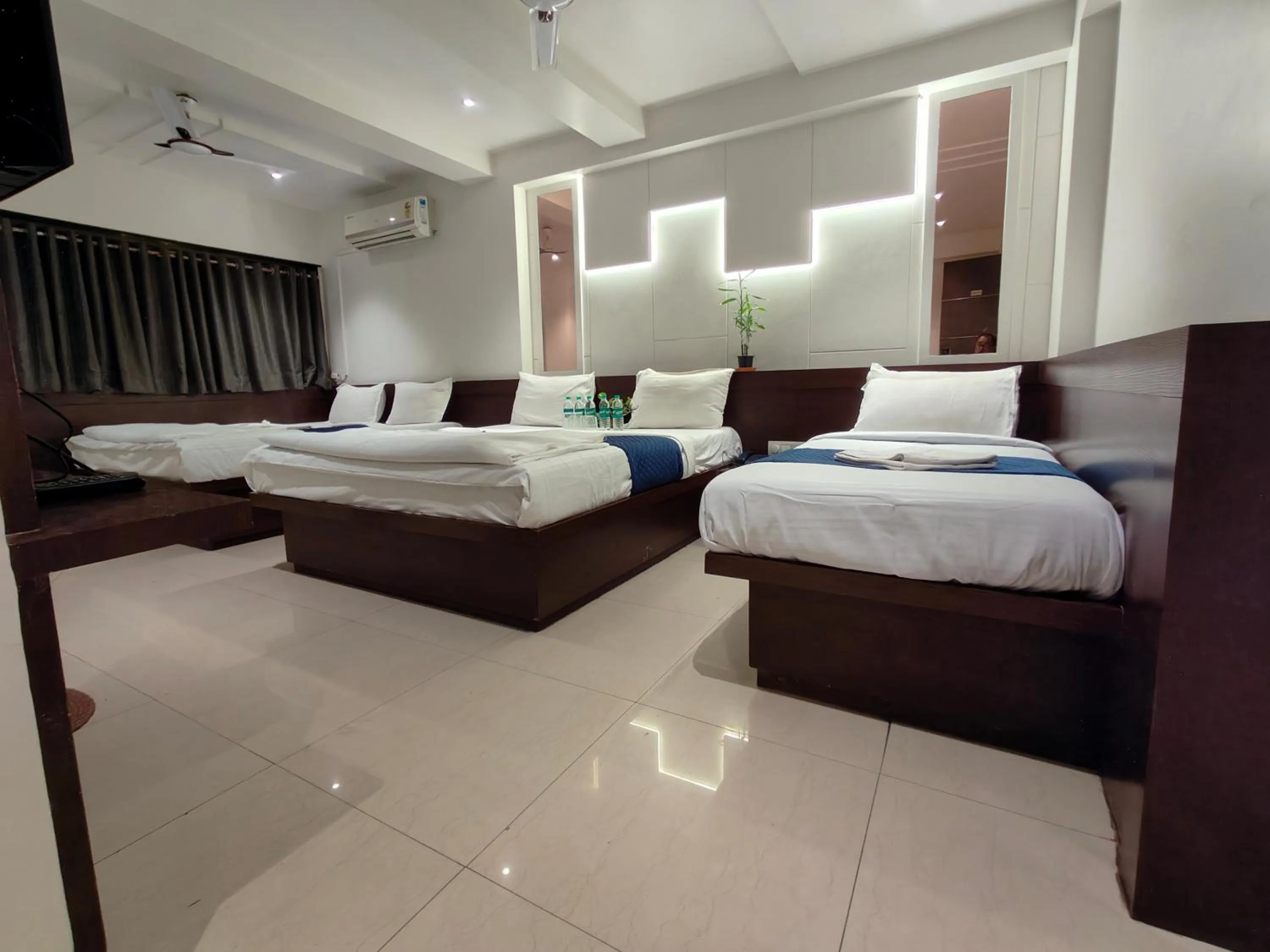 Bedroom, Bed in Hotel Anand Palace