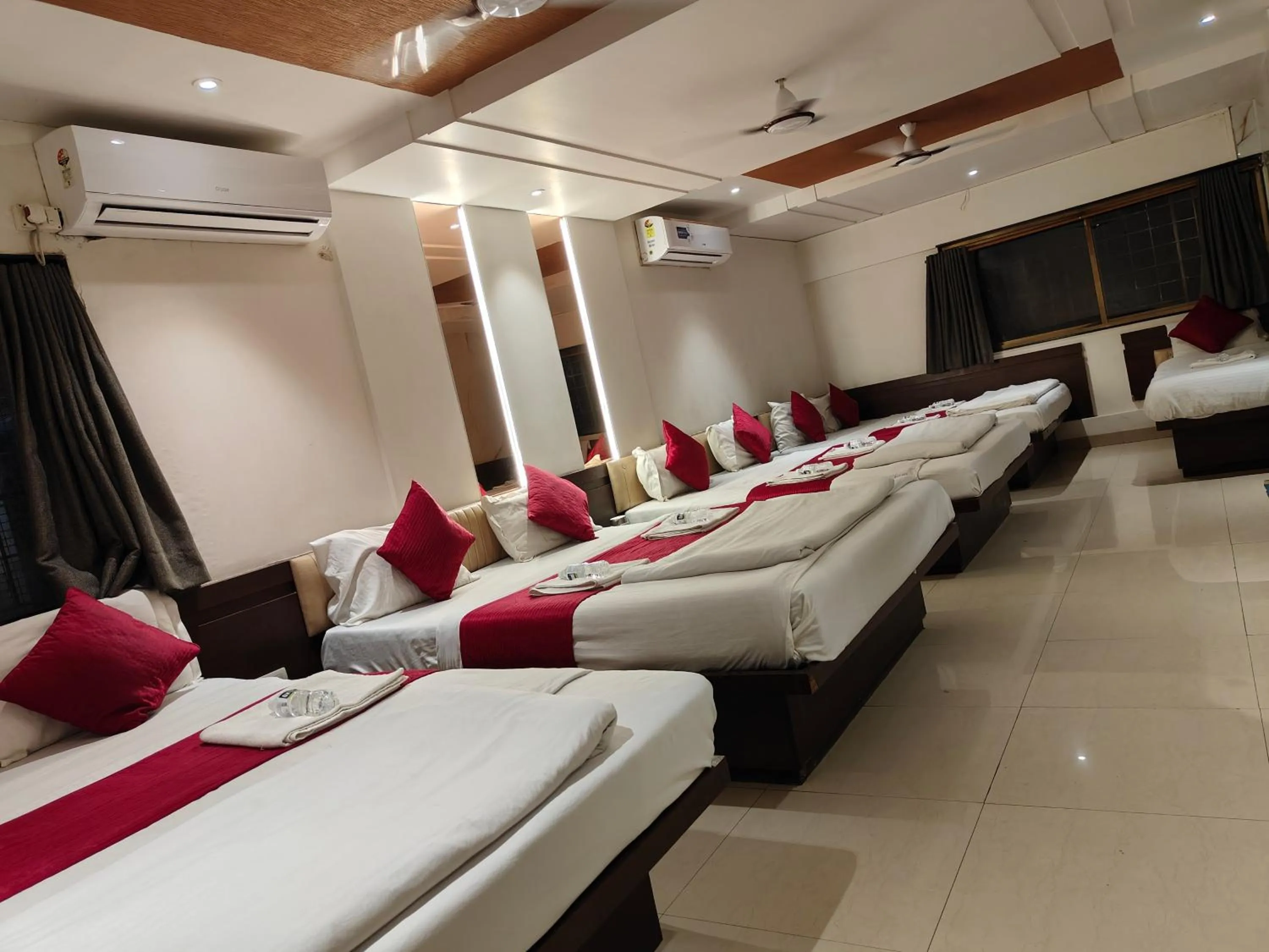 Bedroom, Bed in Hotel Anand Palace