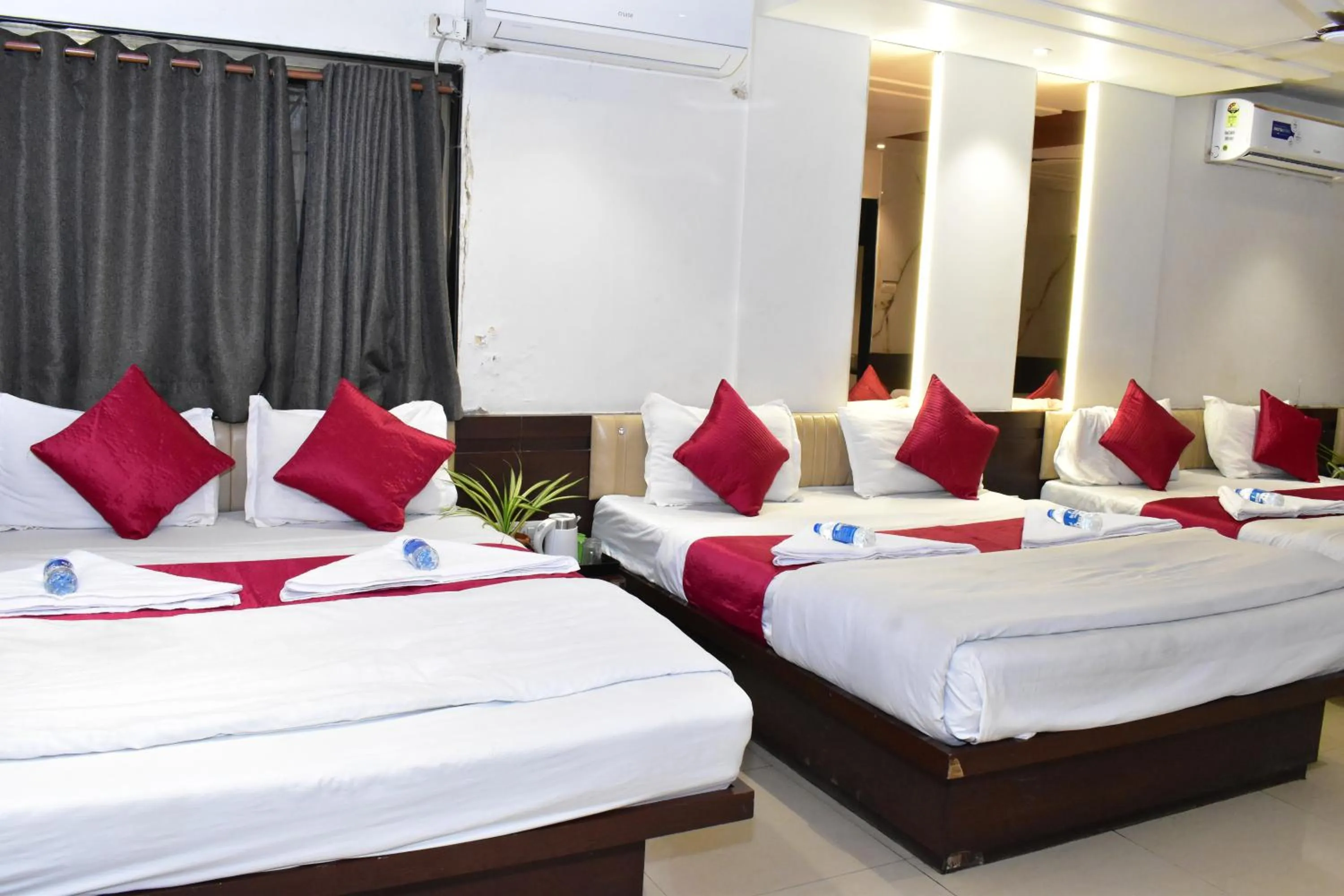 Bedroom, Bed in Hotel Anand Palace