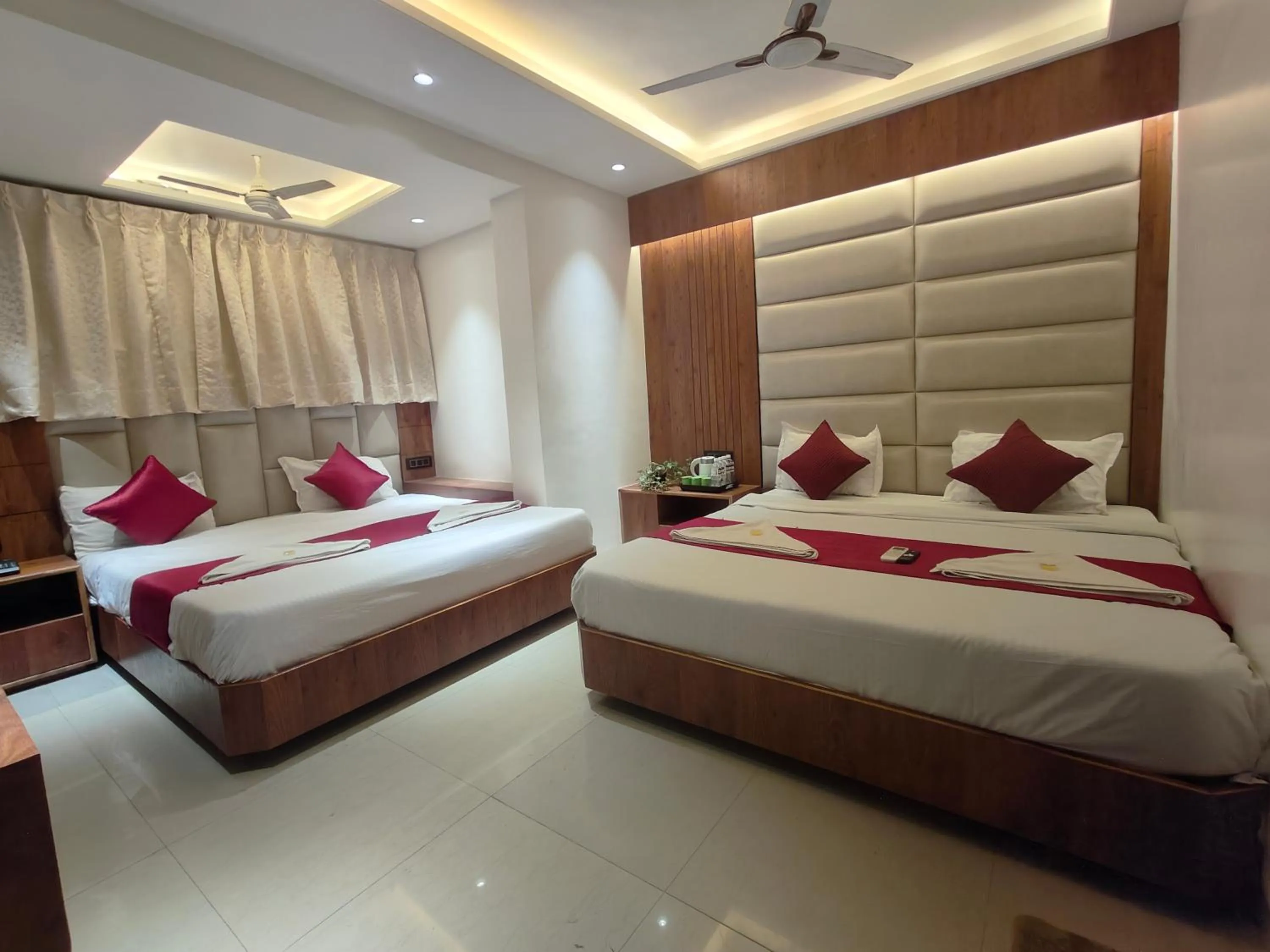 Bed in Hotel Anand Palace