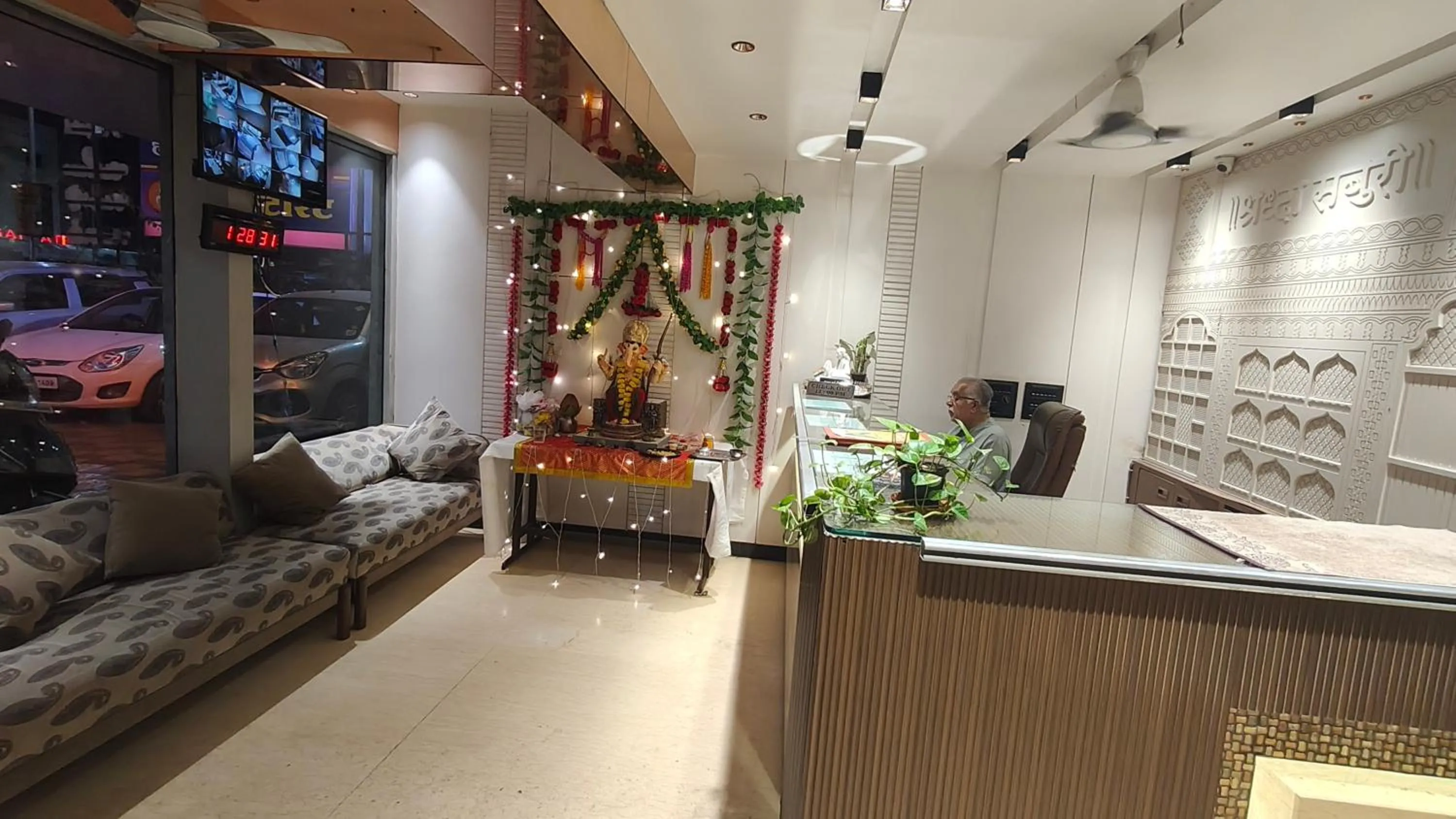 Property building in Hotel Anand Palace