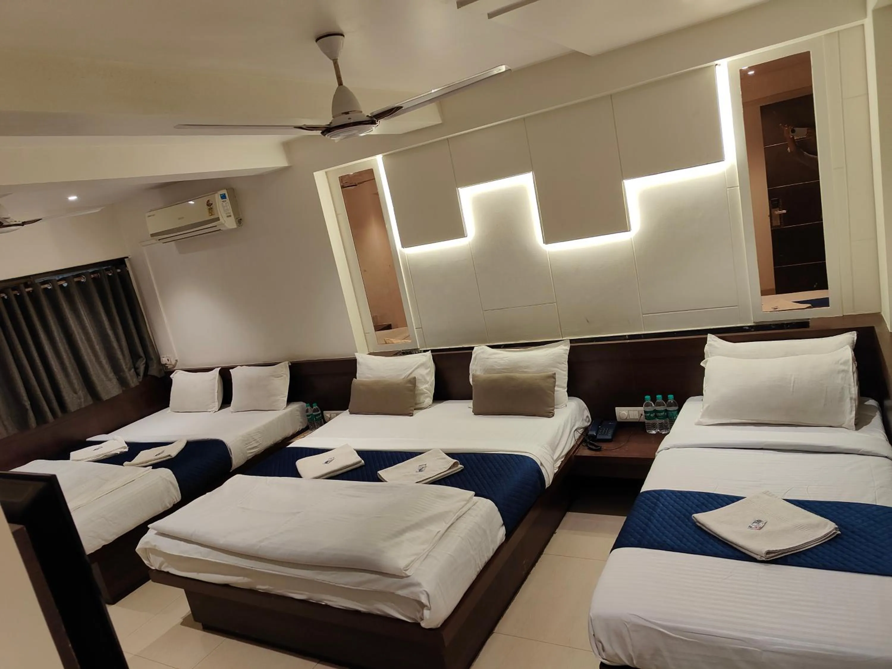 Bedroom, Bed in Hotel Anand Palace