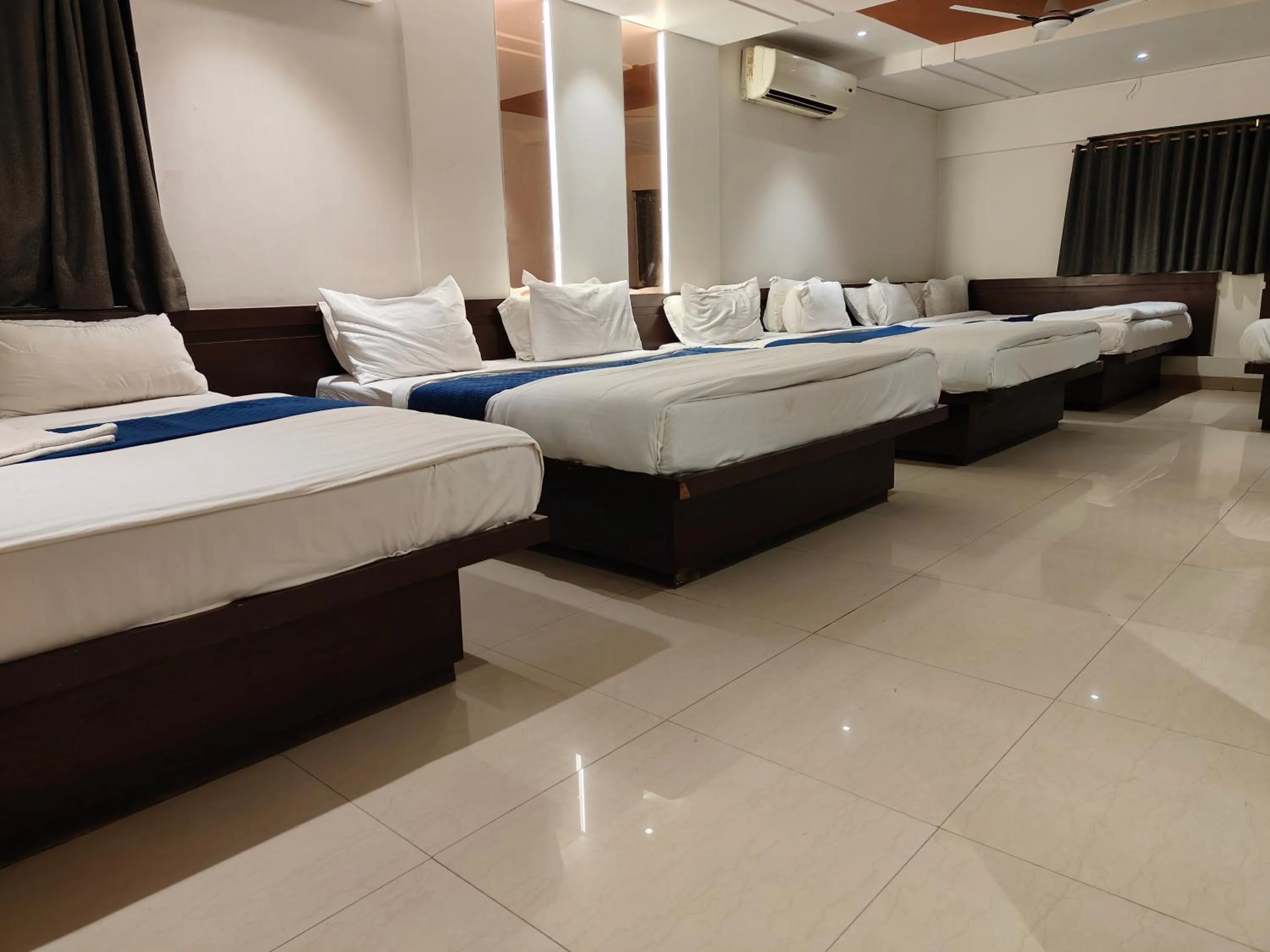 Bedroom, Bed in Hotel Anand Palace