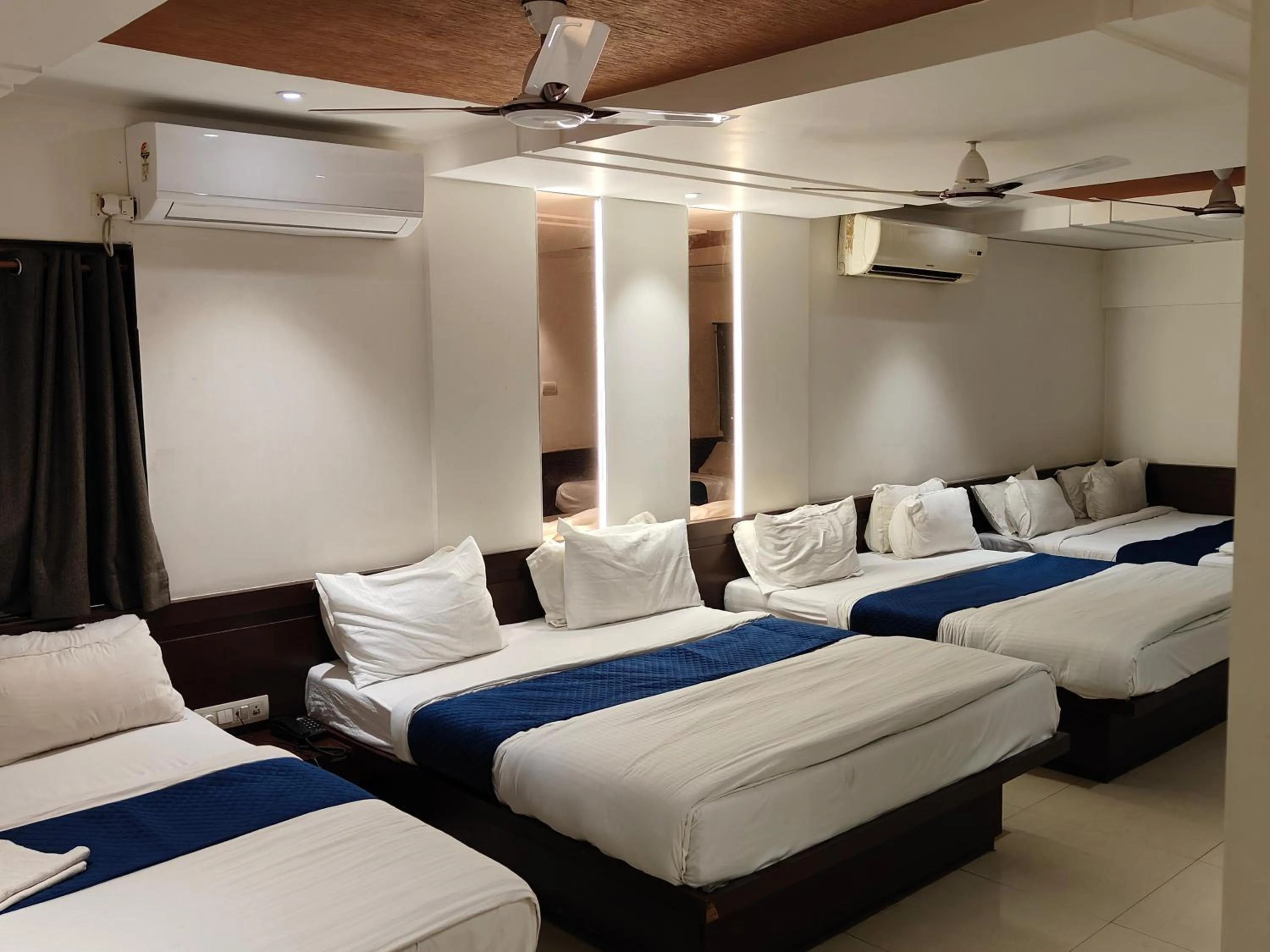 Bedroom, Bed in Hotel Anand Palace