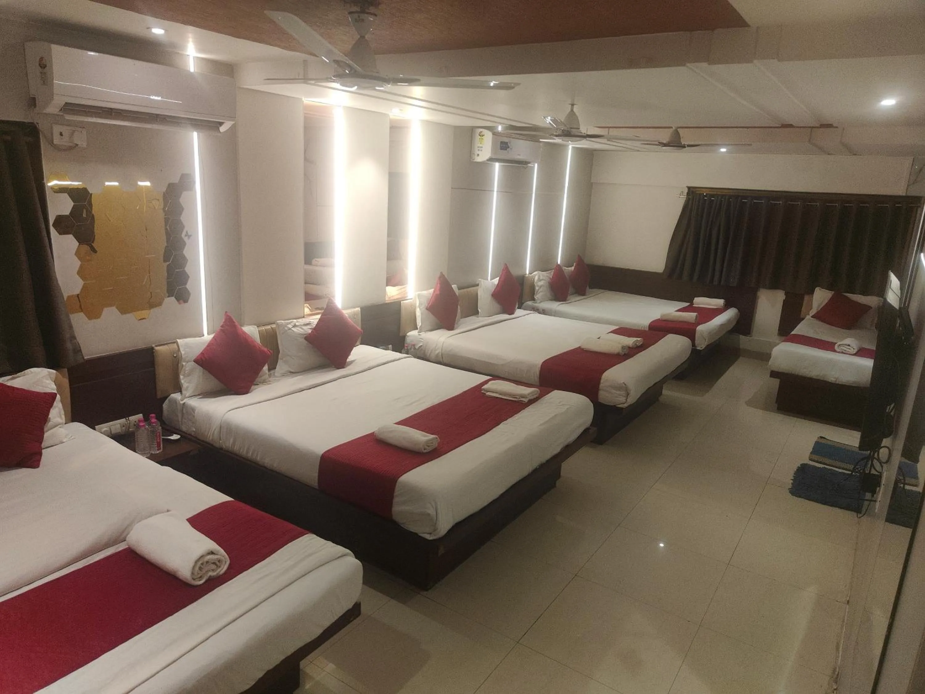 Bedroom, Bed in Hotel Anand Palace