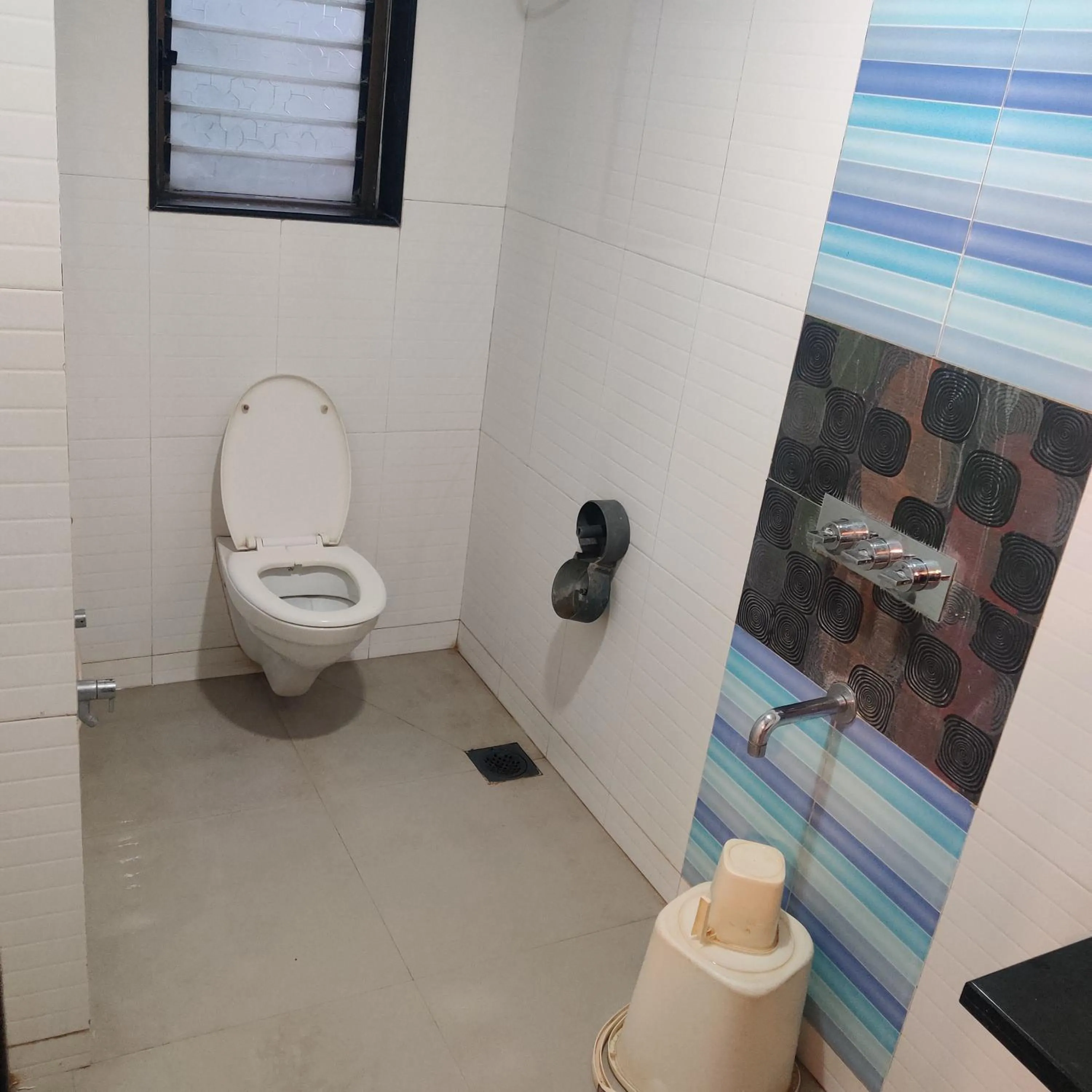 Bathroom in Hotel Anand Palace