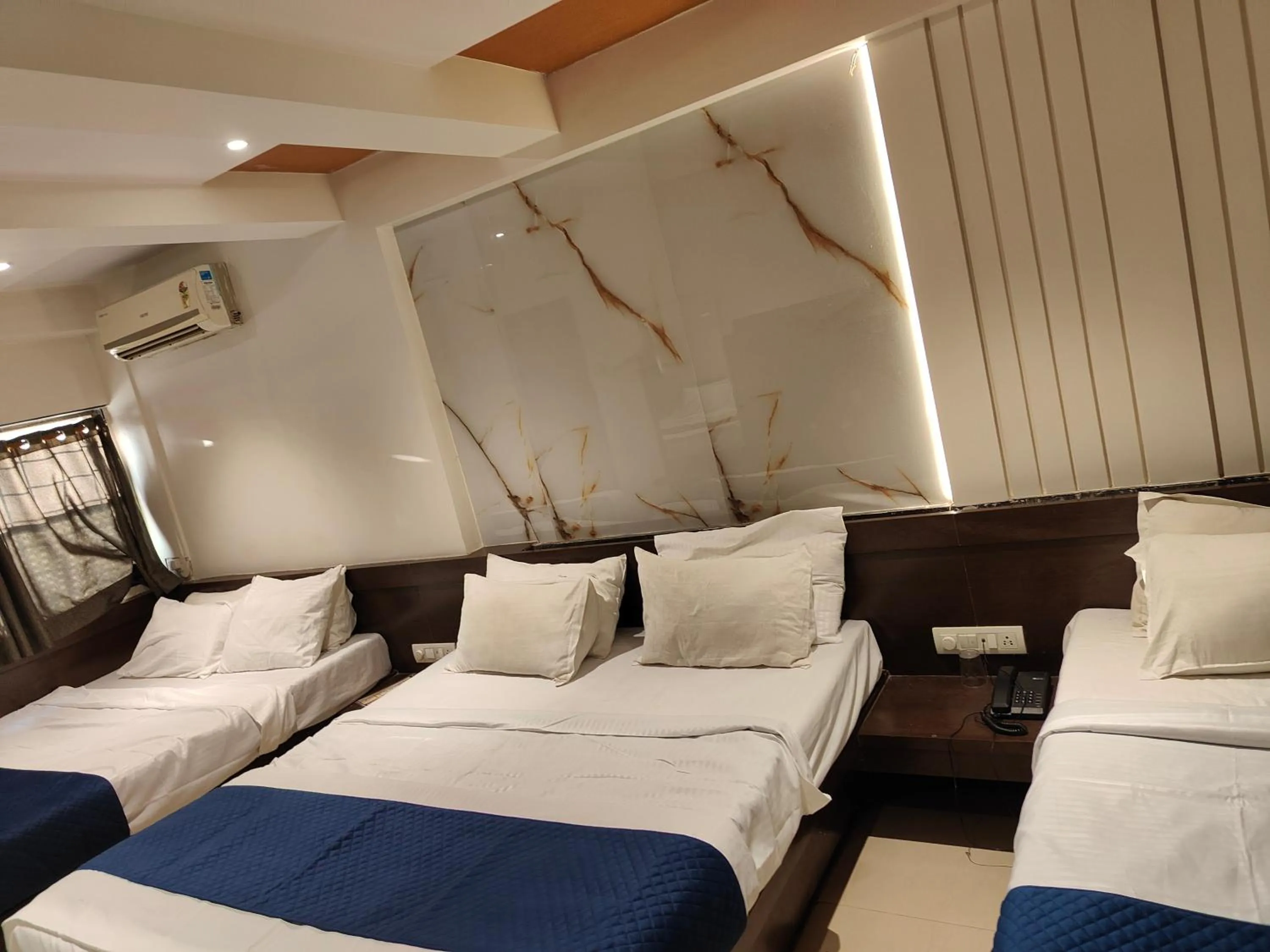 Bedroom, Bed in Hotel Anand Palace