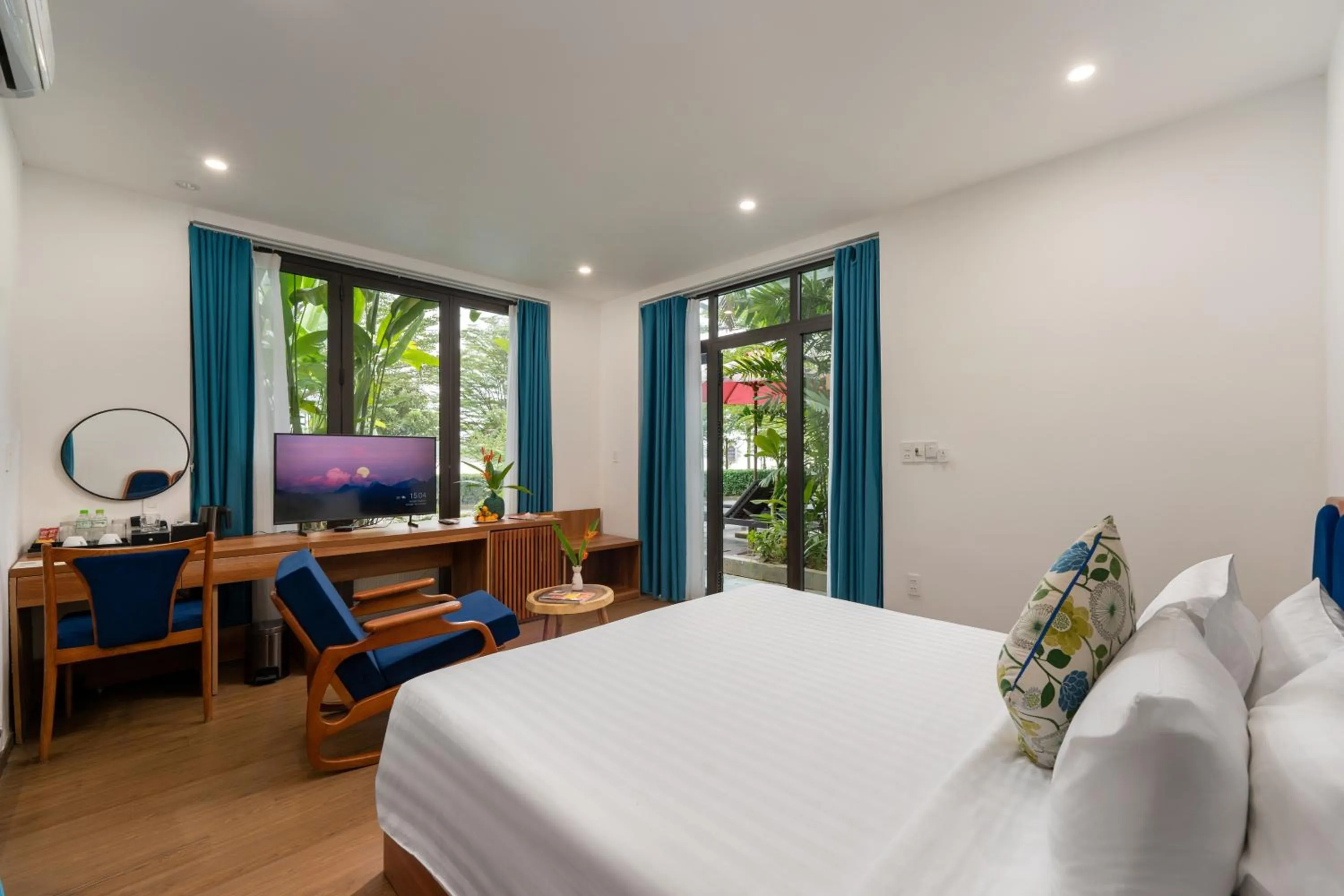 Photo of the whole room, Bed in Gia Huy Riverside Hotel Hoi An