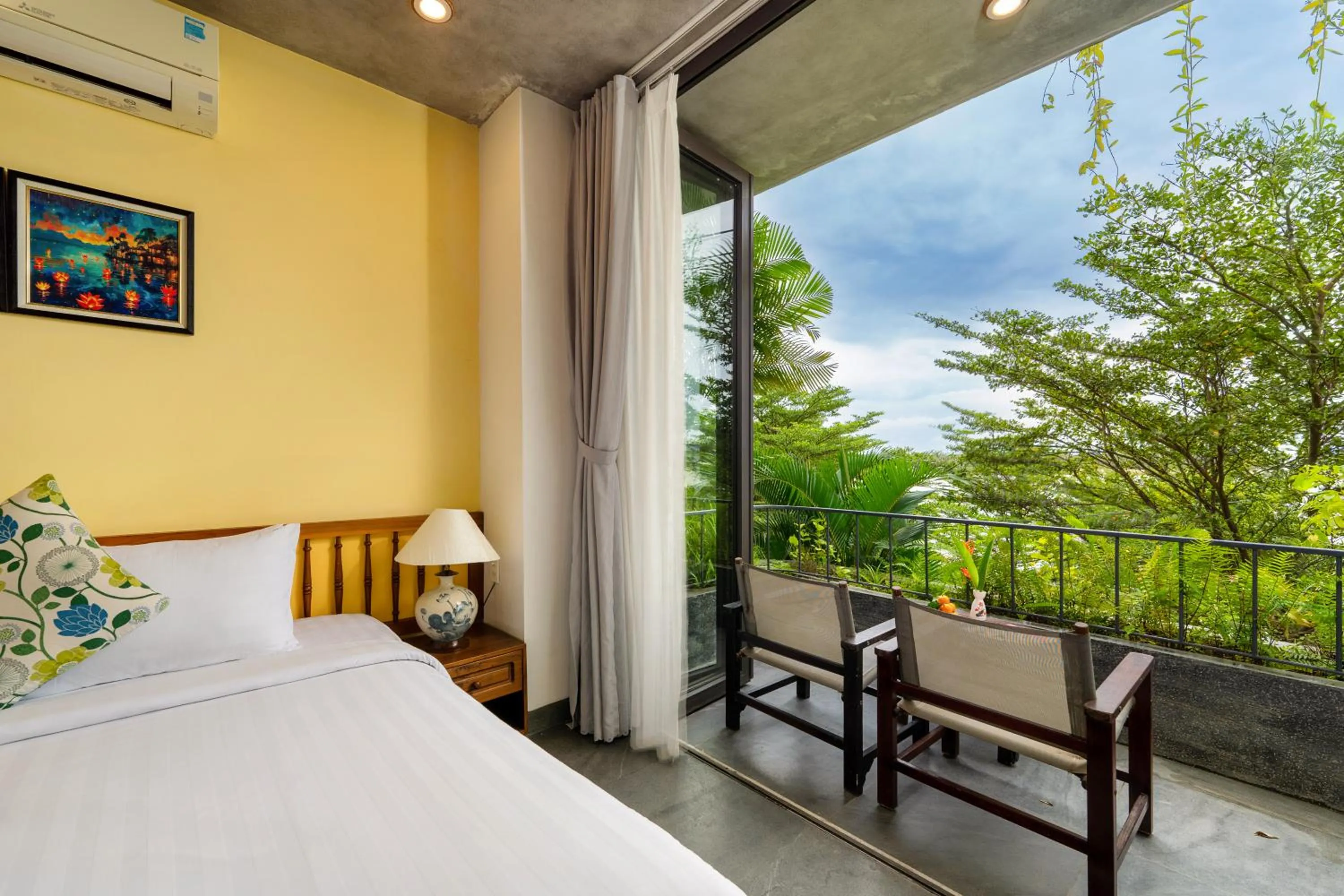 Balcony/Terrace, Bed in Gia Huy Riverside Hotel Hoi An