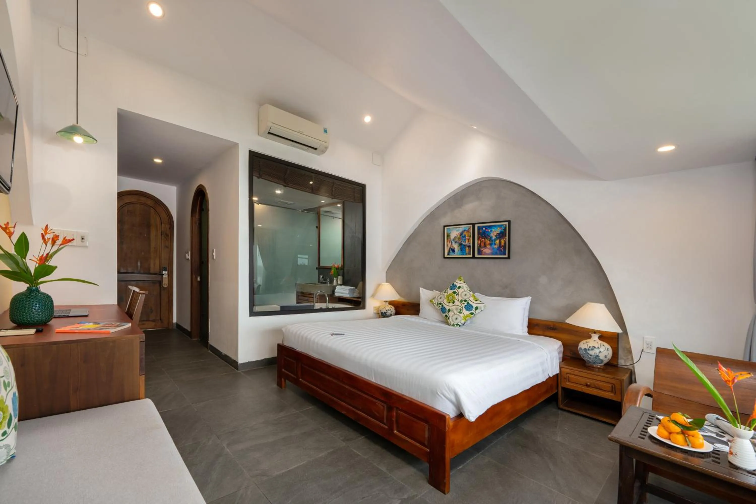 Photo of the whole room, Bed in Gia Huy Riverside Hotel Hoi An