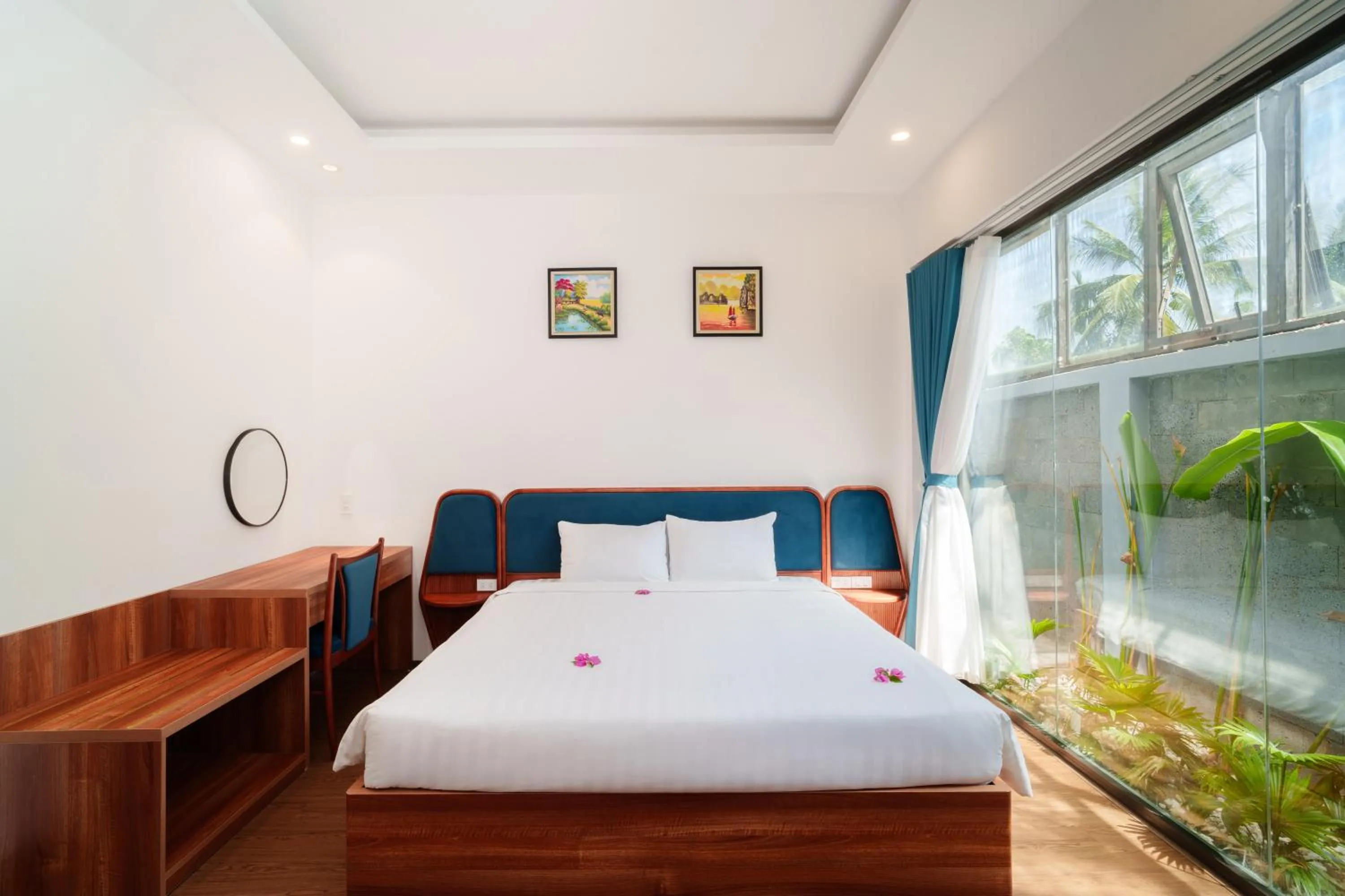 Bedroom, Bed in Serene Riverside Hotel Hoi An