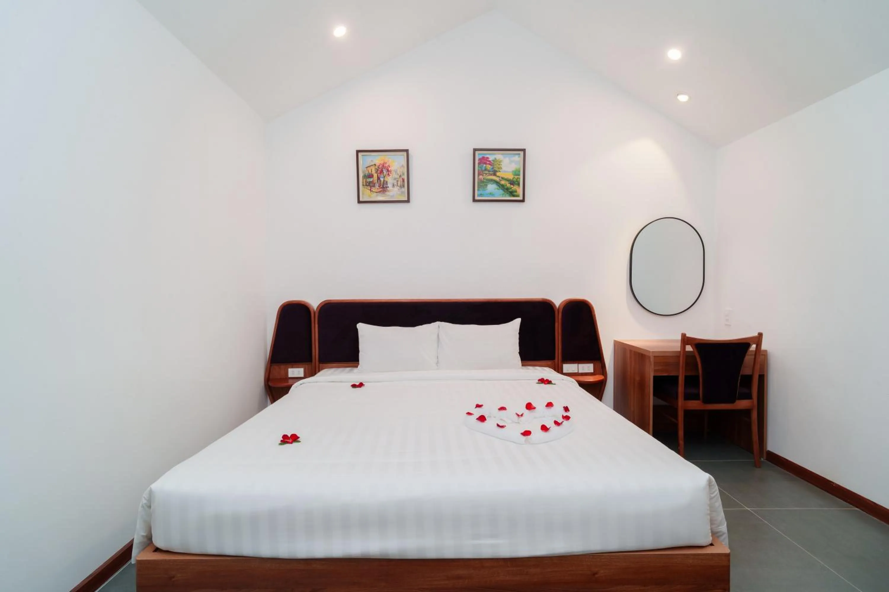 Bedroom, Bed in Serene Riverside Hotel Hoi An