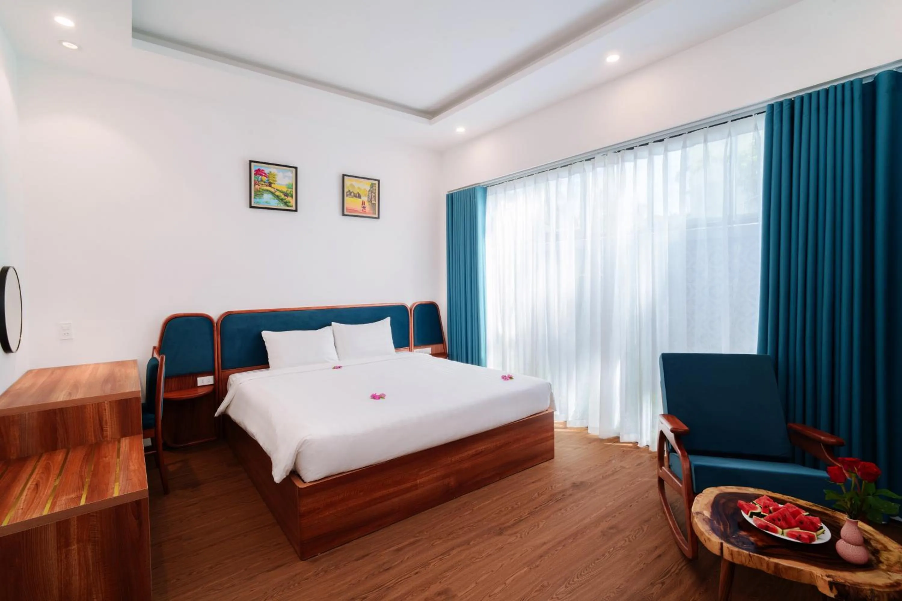 Bed in Serene Riverside Hotel Hoi An