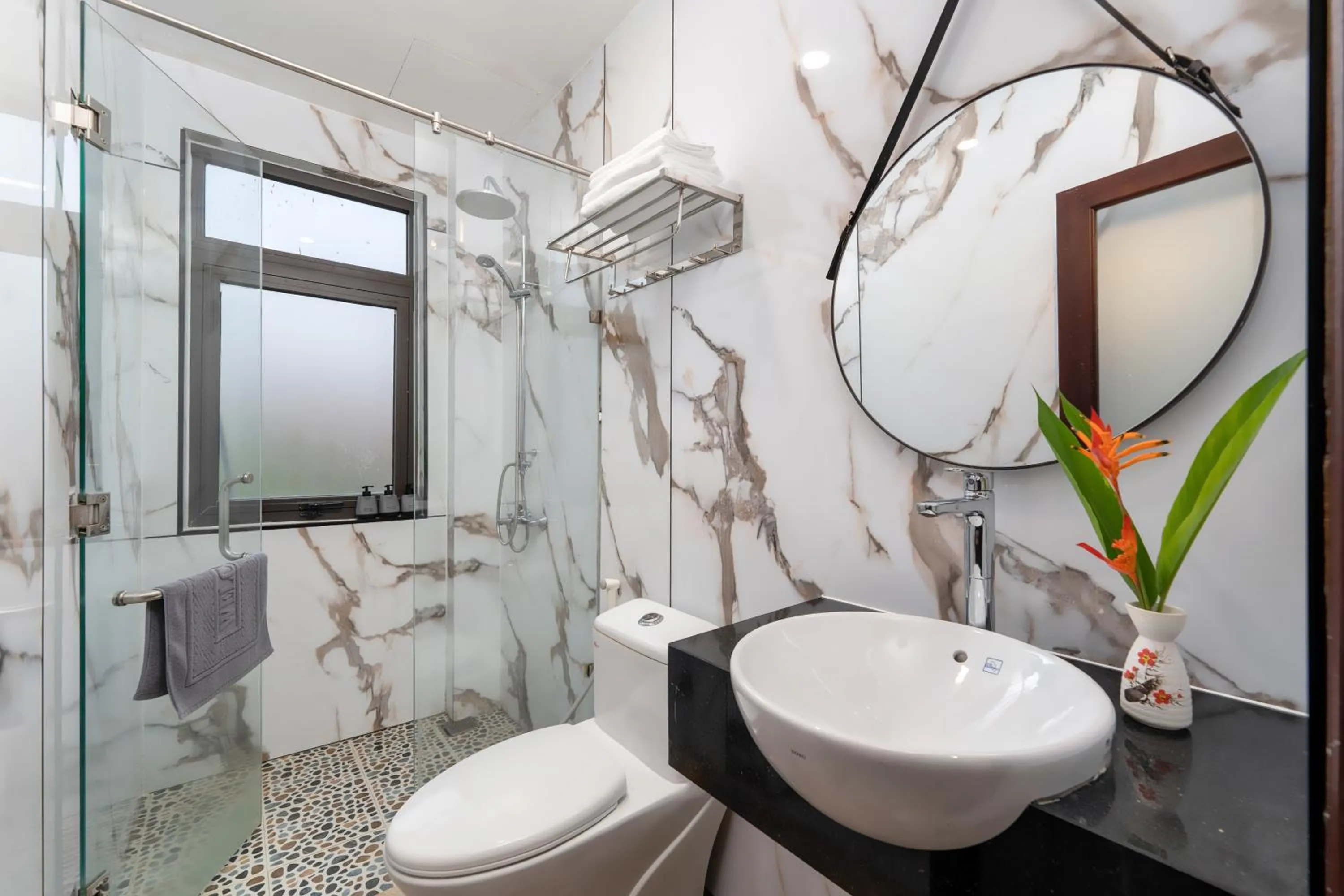 Bathroom in Gia Huy Riverside Hotel Hoi An