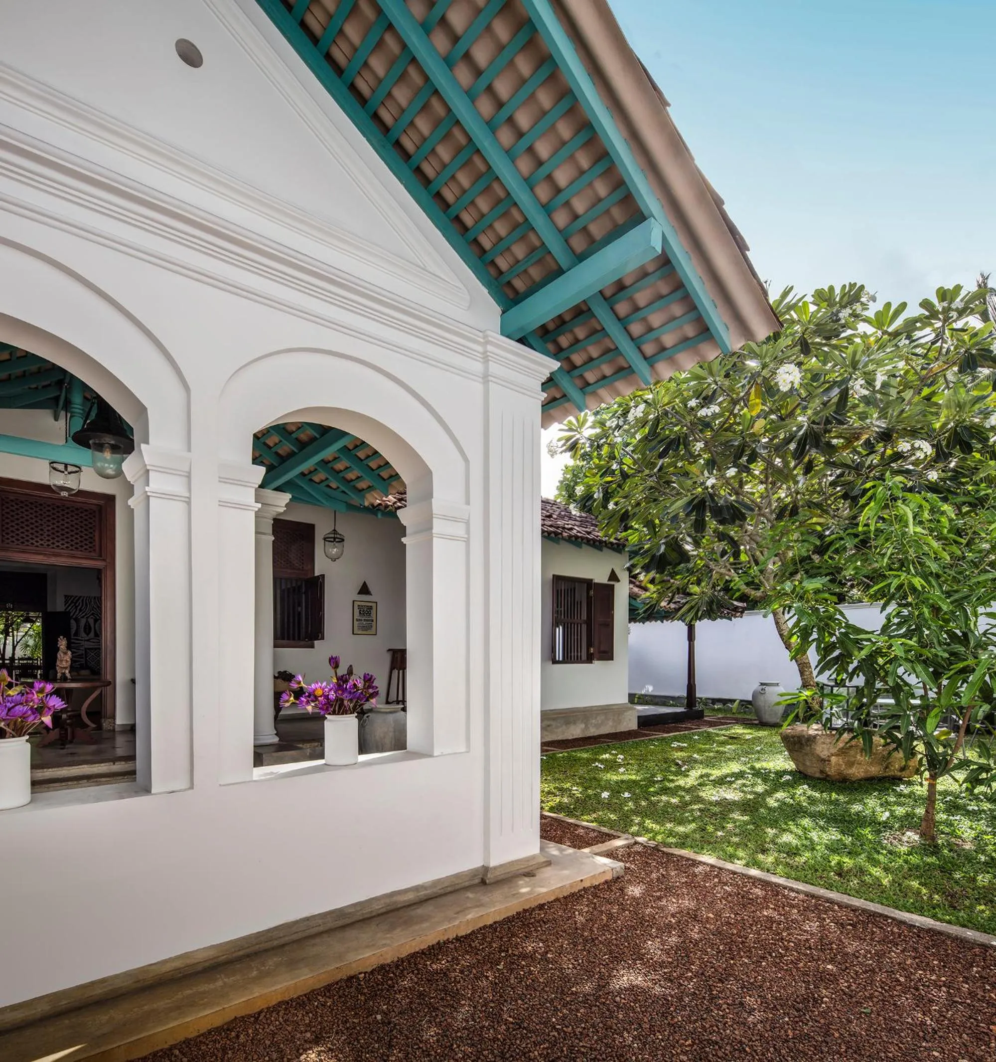 Property building in Green Casa