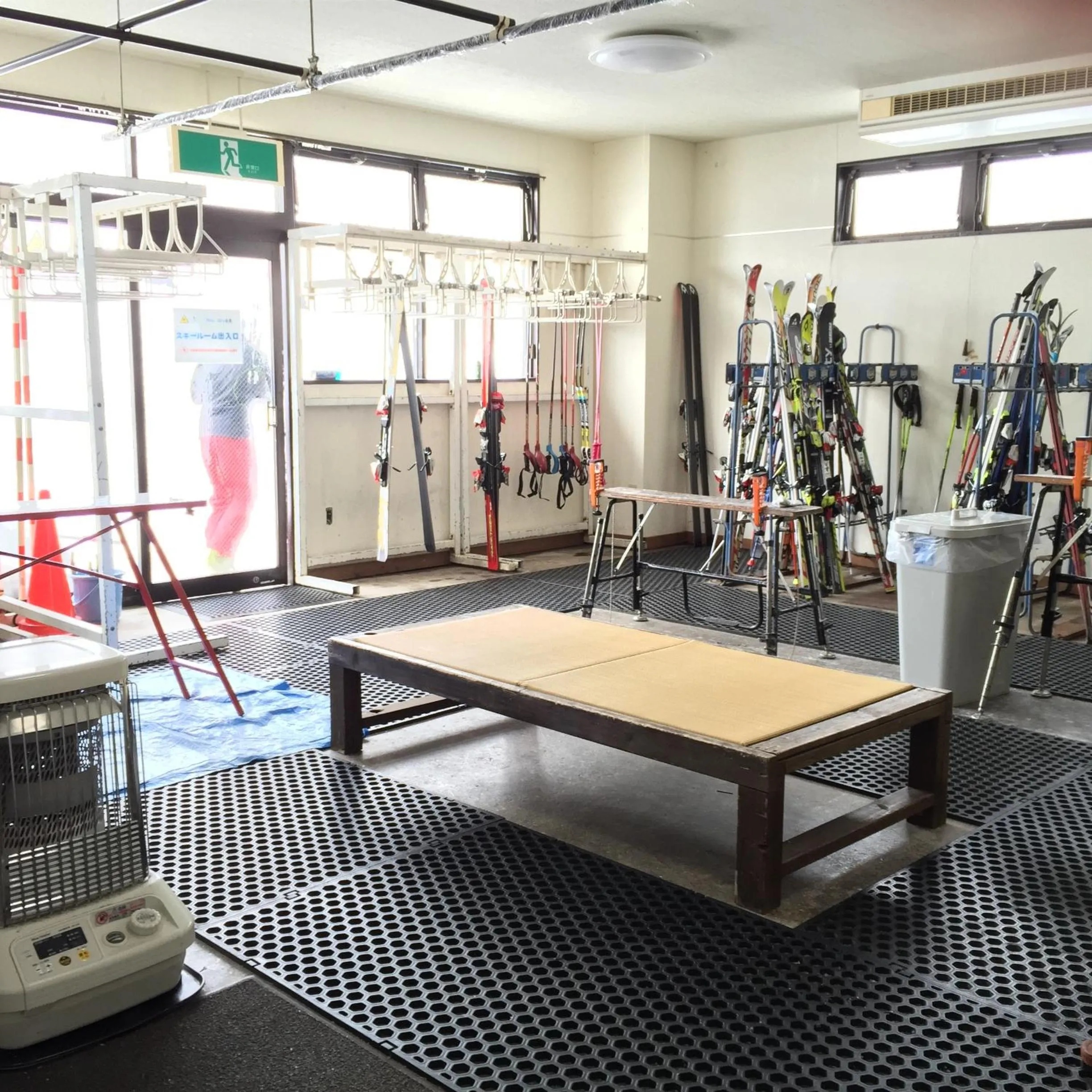 Area and facilities in Schole Hakuba