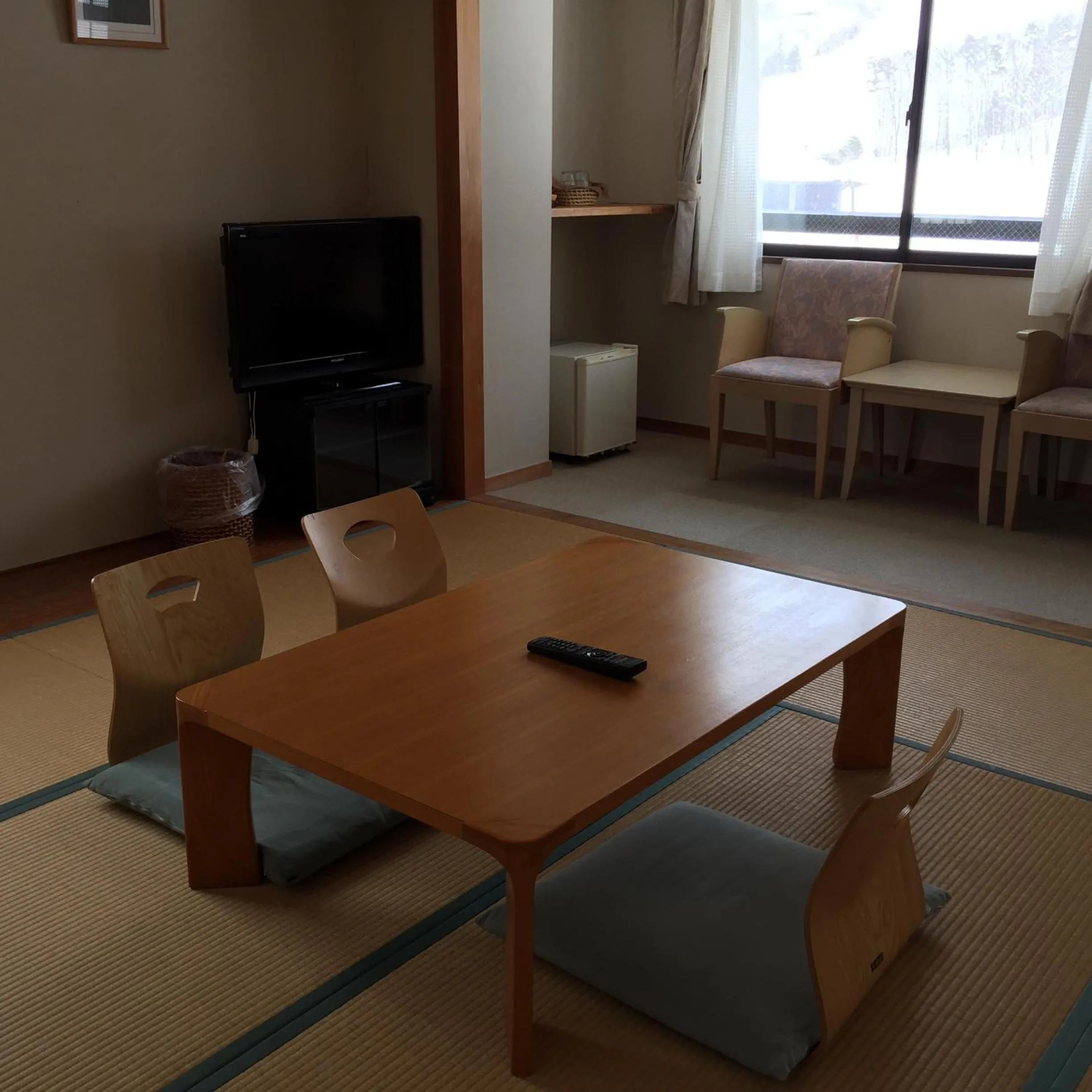 Photo of the whole room in Schole Hakuba