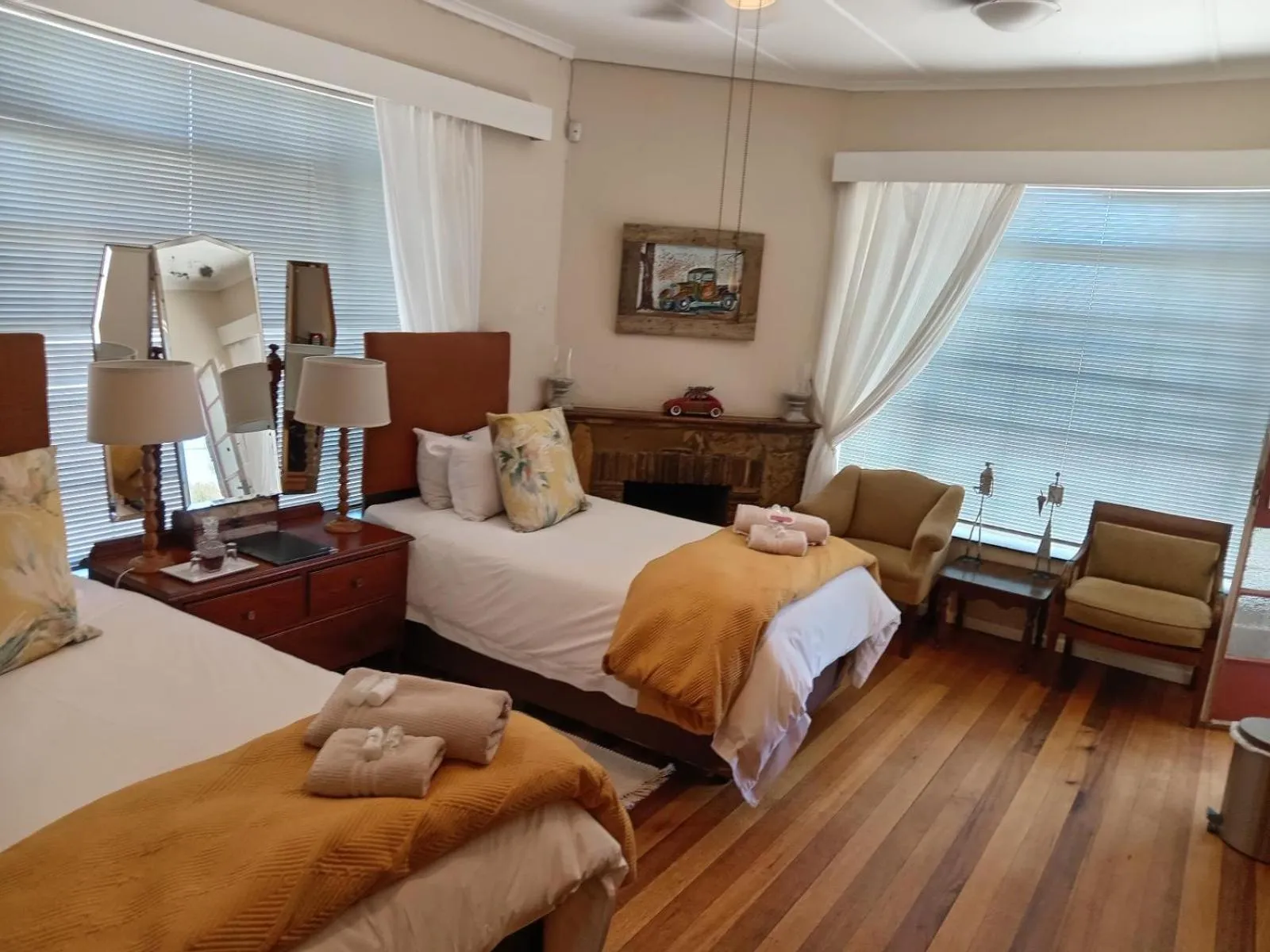 Photo of the whole room, Bed in Stellar Dust Guesthouse Previously The Blue Moon Guesthouse