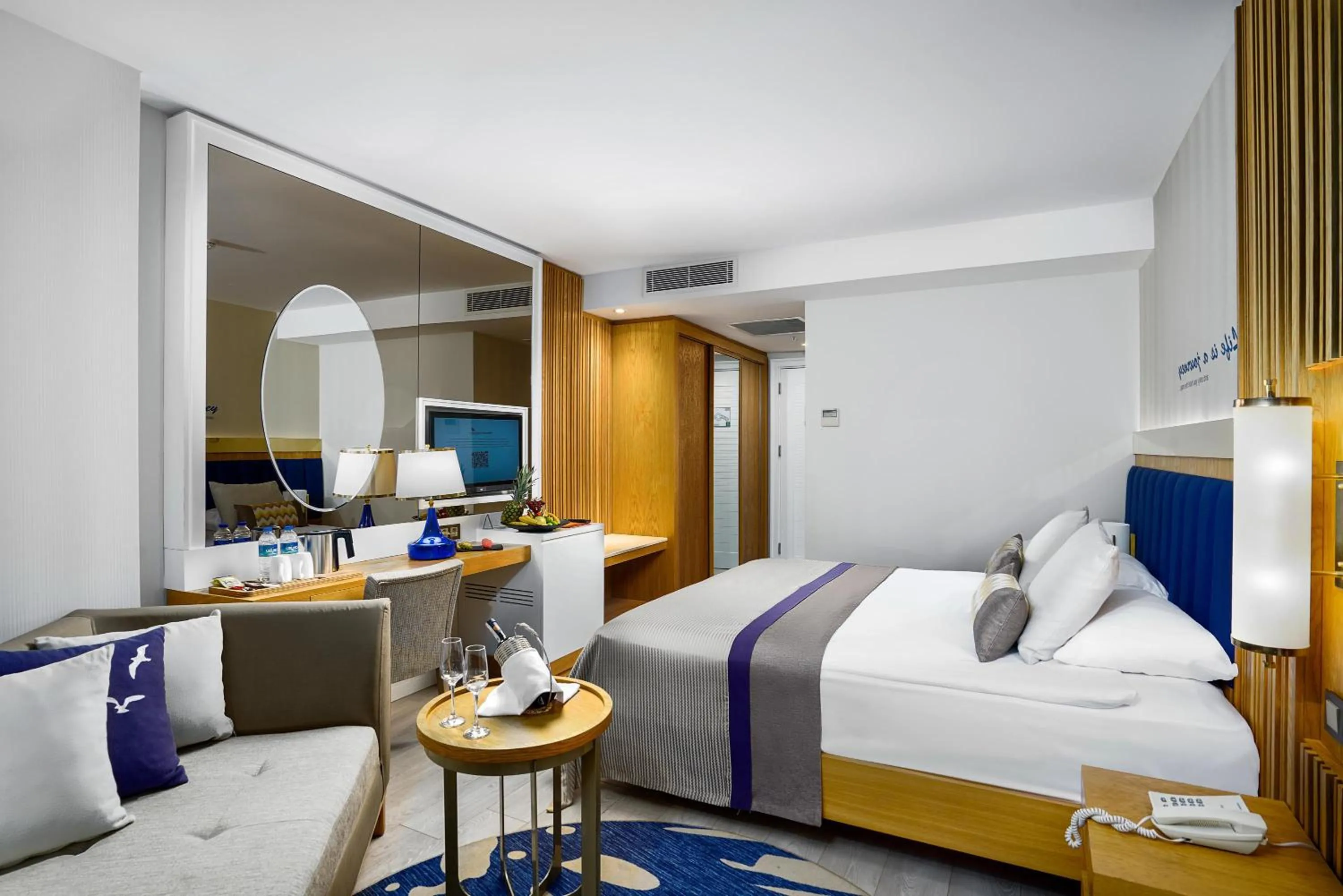 Bed in Kirman Sidemarin Beach & Spa - All Inclusive