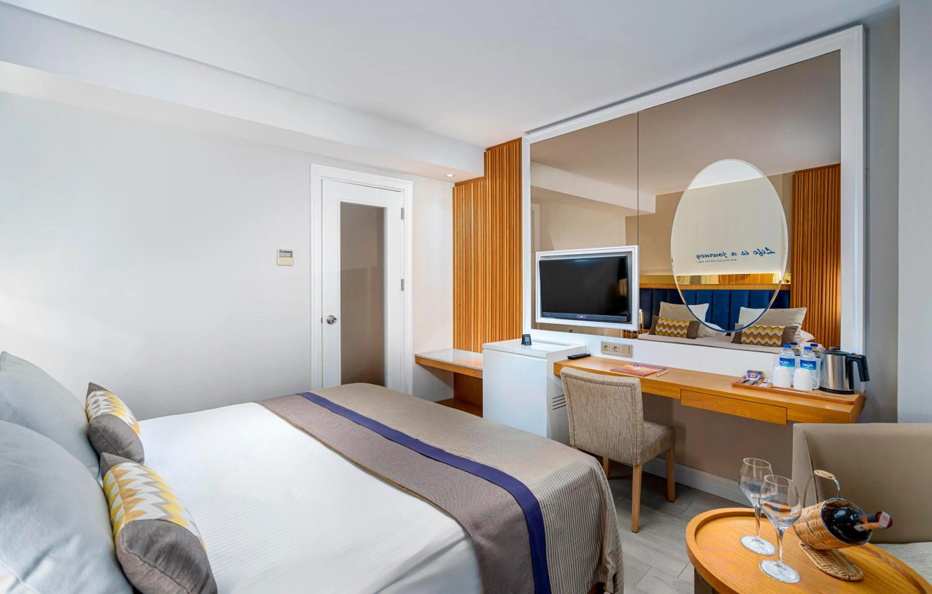 Bed in Kirman Sidemarin Beach & Spa - All Inclusive