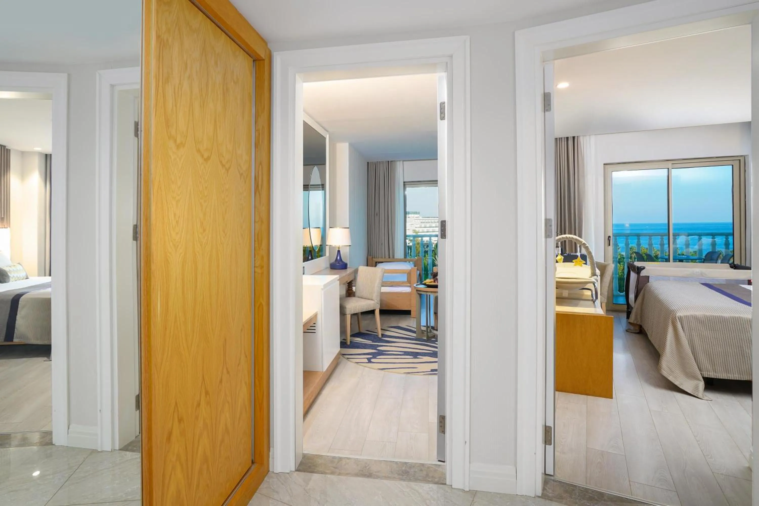 Bed in Kirman Sidemarin Beach & Spa - All Inclusive