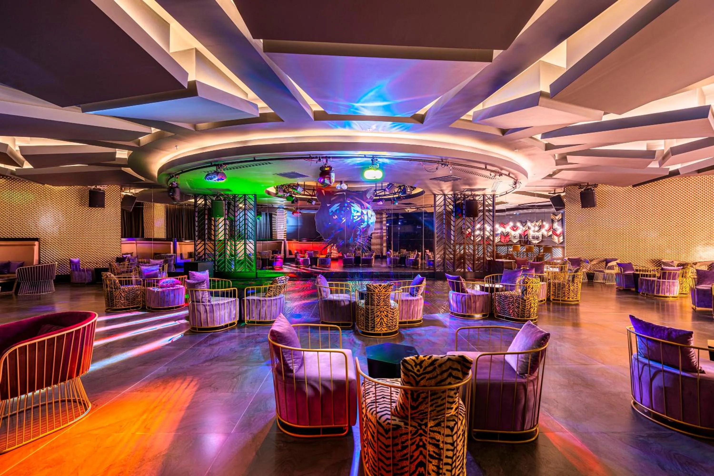 Nightclub / DJ, Restaurant/Places to Eat in Kirman Sidemarin Beach & Spa - All Inclusive