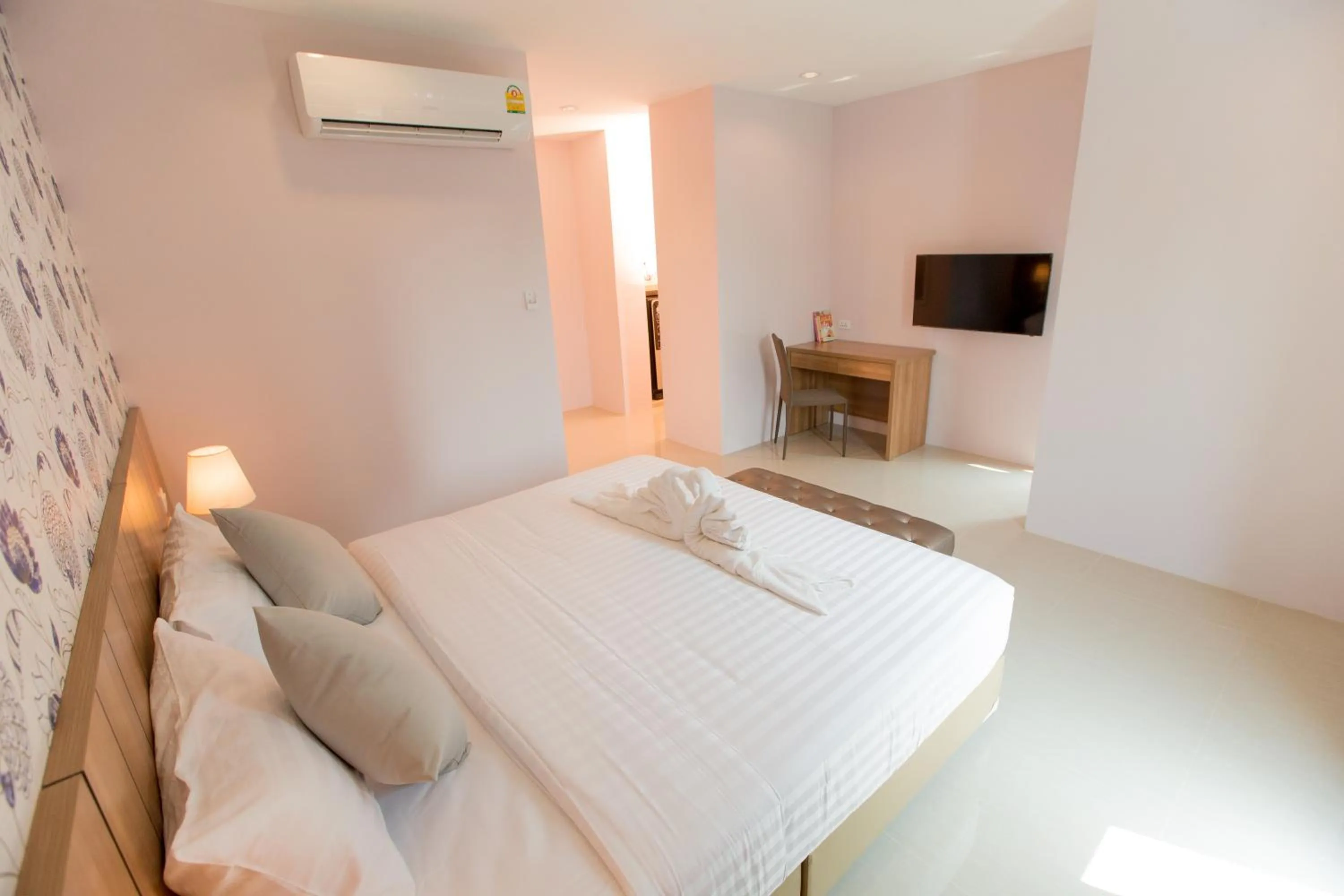 Photo of the whole room, Bed in The Bedroom Ladprao 101 Bangkok - SHA