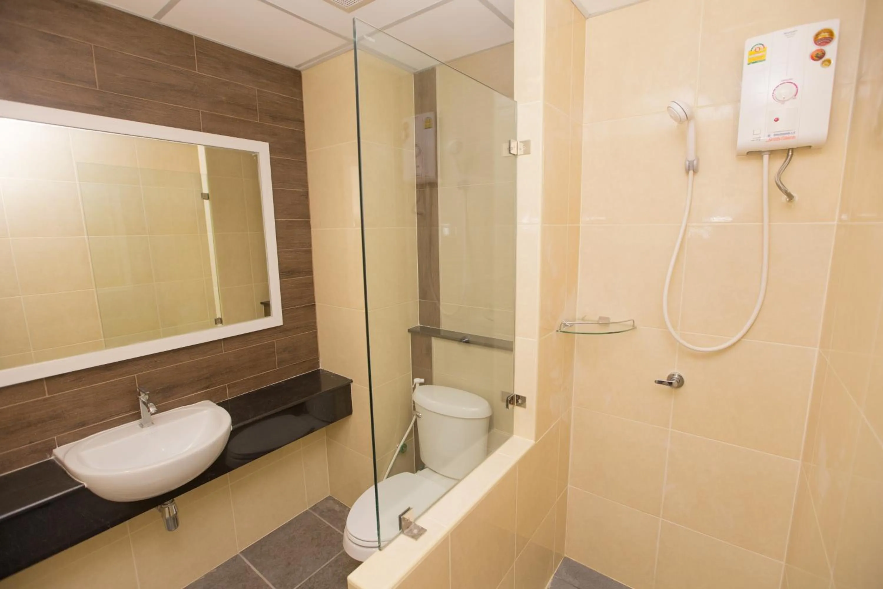 Toilet in The Bedroom Ladprao 101 Bangkok - SHA