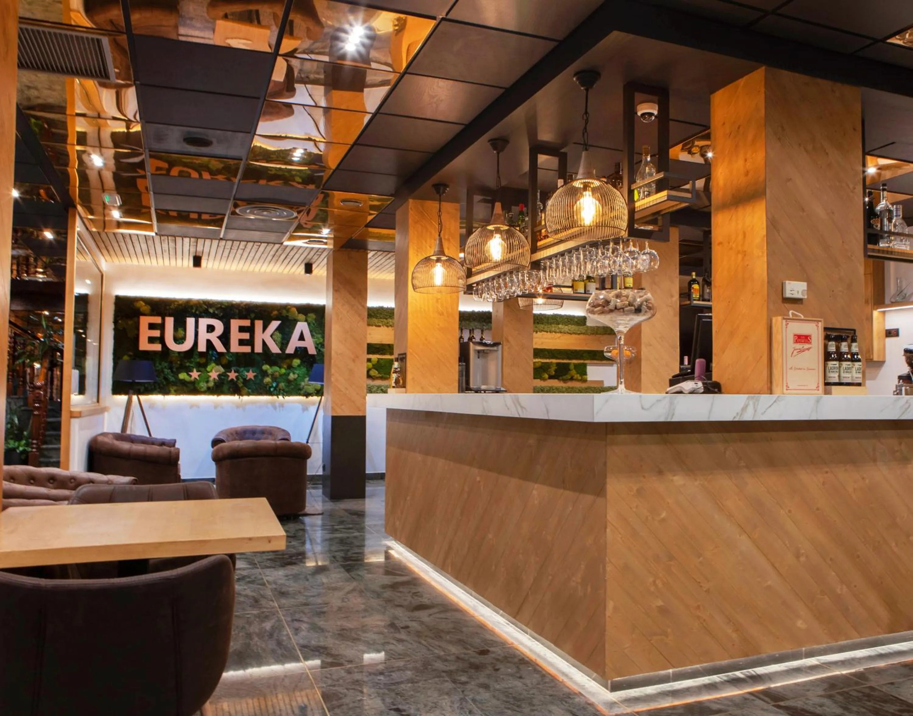 Lobby or reception in Yomo Eureka