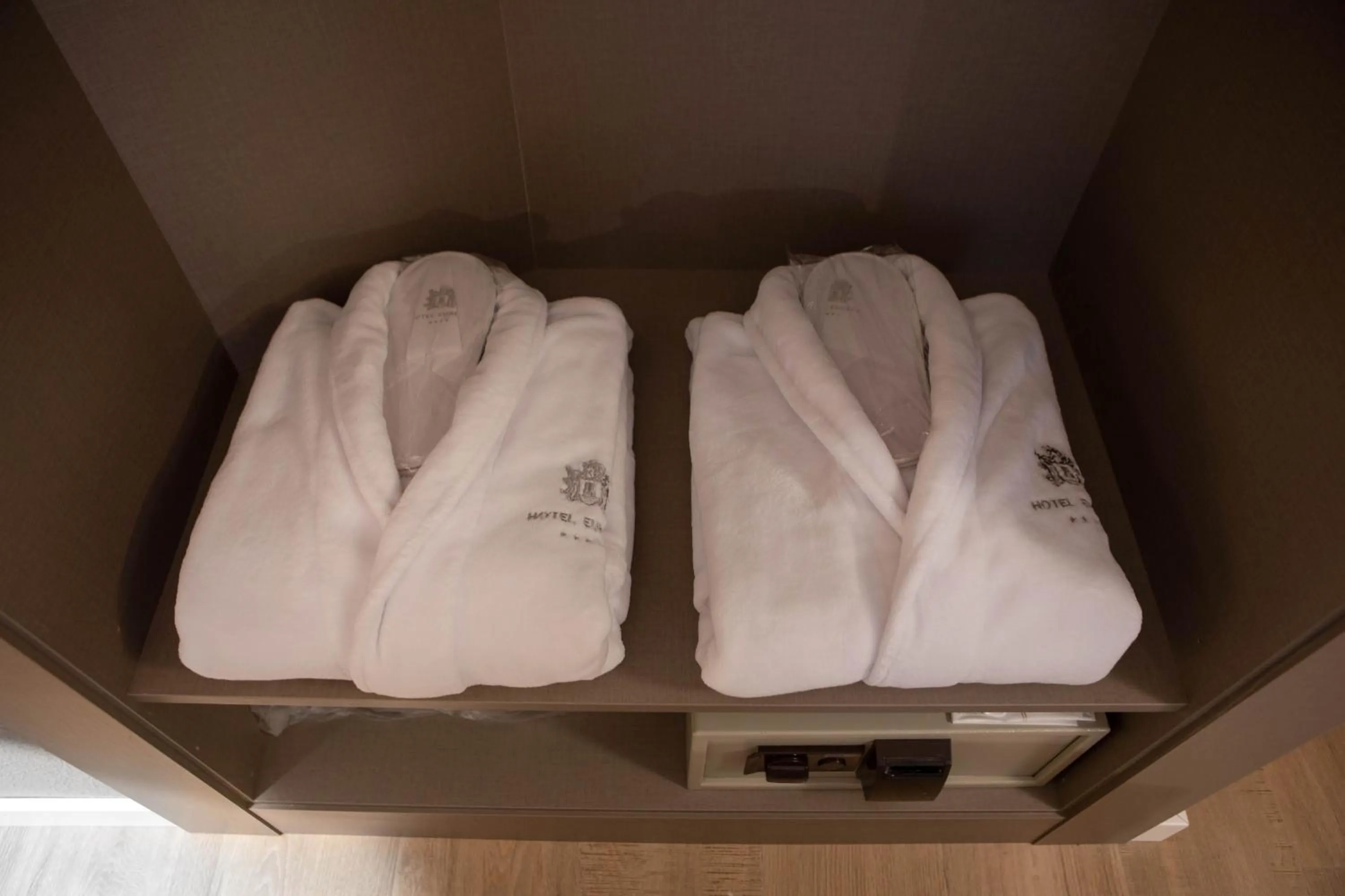 Decorative detail in Yomo Eureka